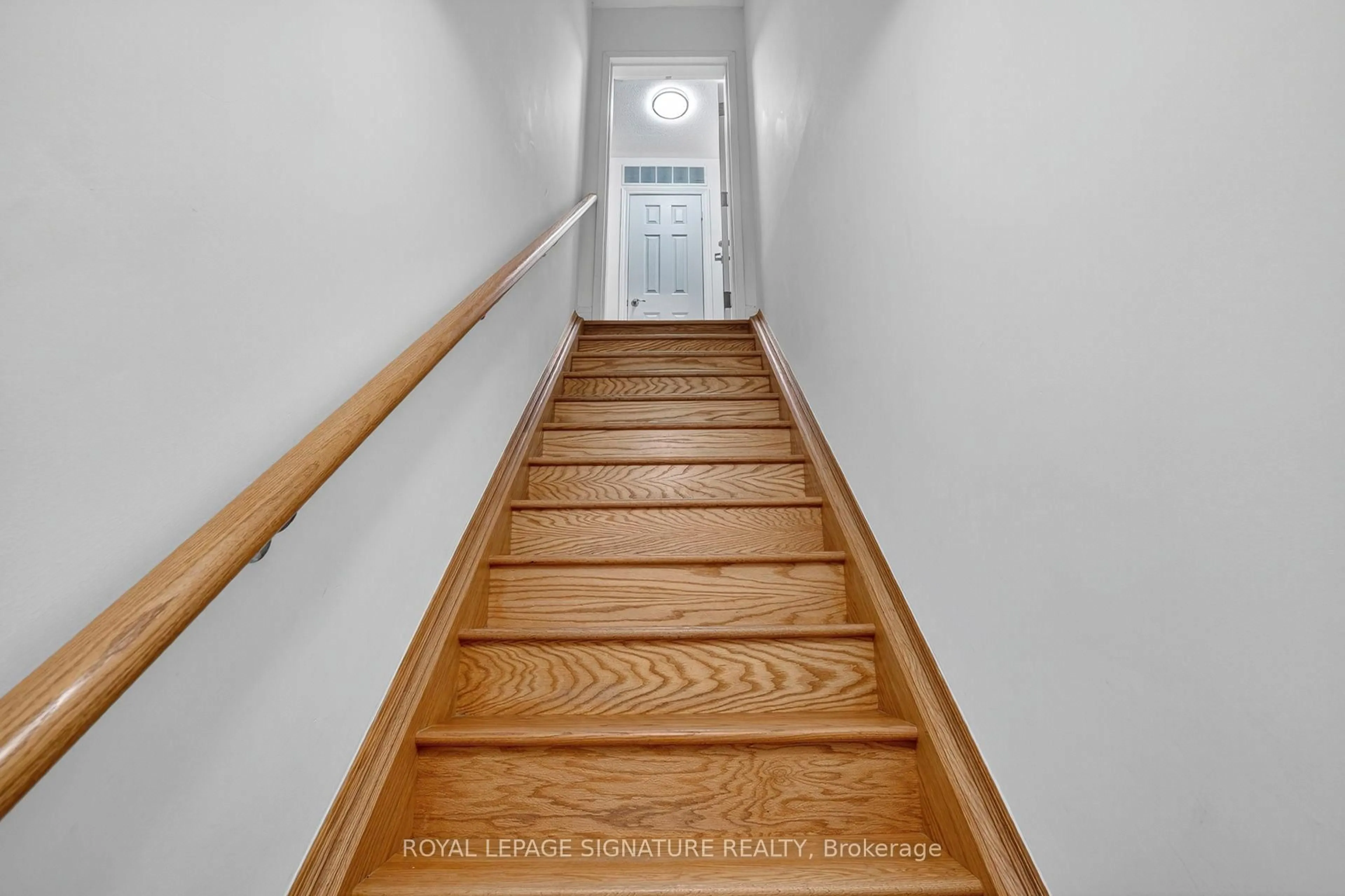 Stairs for 200 Veterans Dr #110, Brampton Ontario L7A 4S6