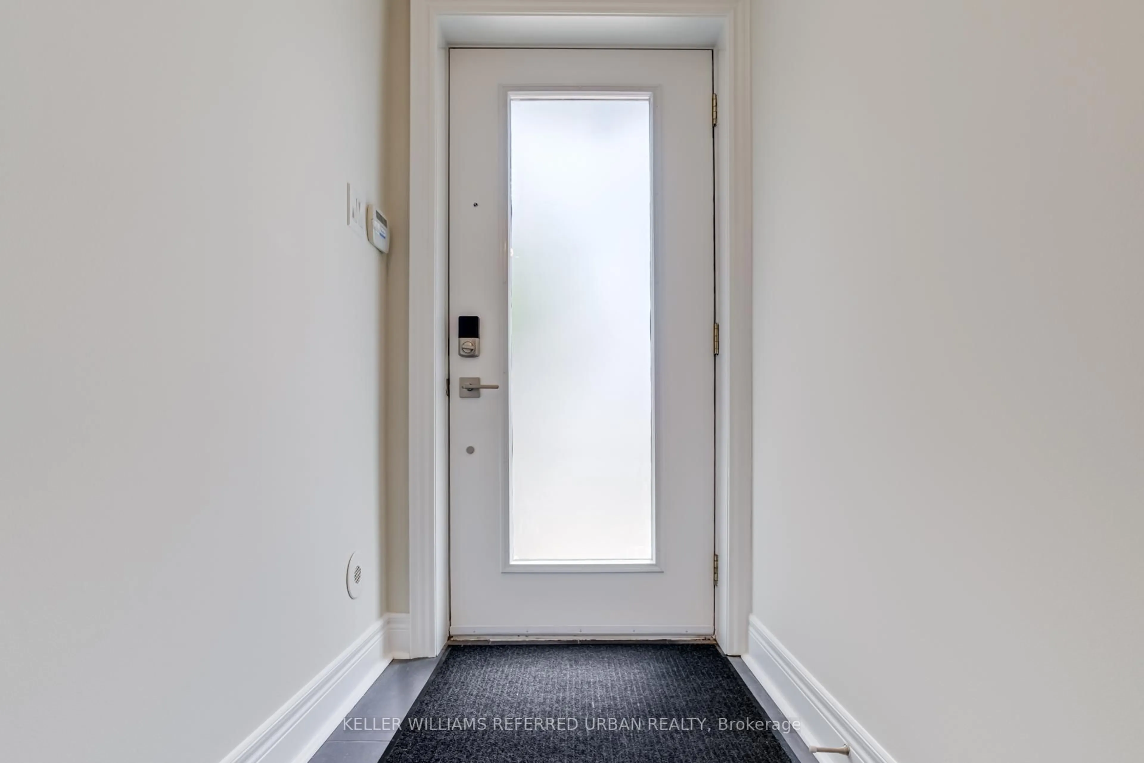 Indoor entryway for 270A Bering Ave, Toronto Ontario M8Z 3A3