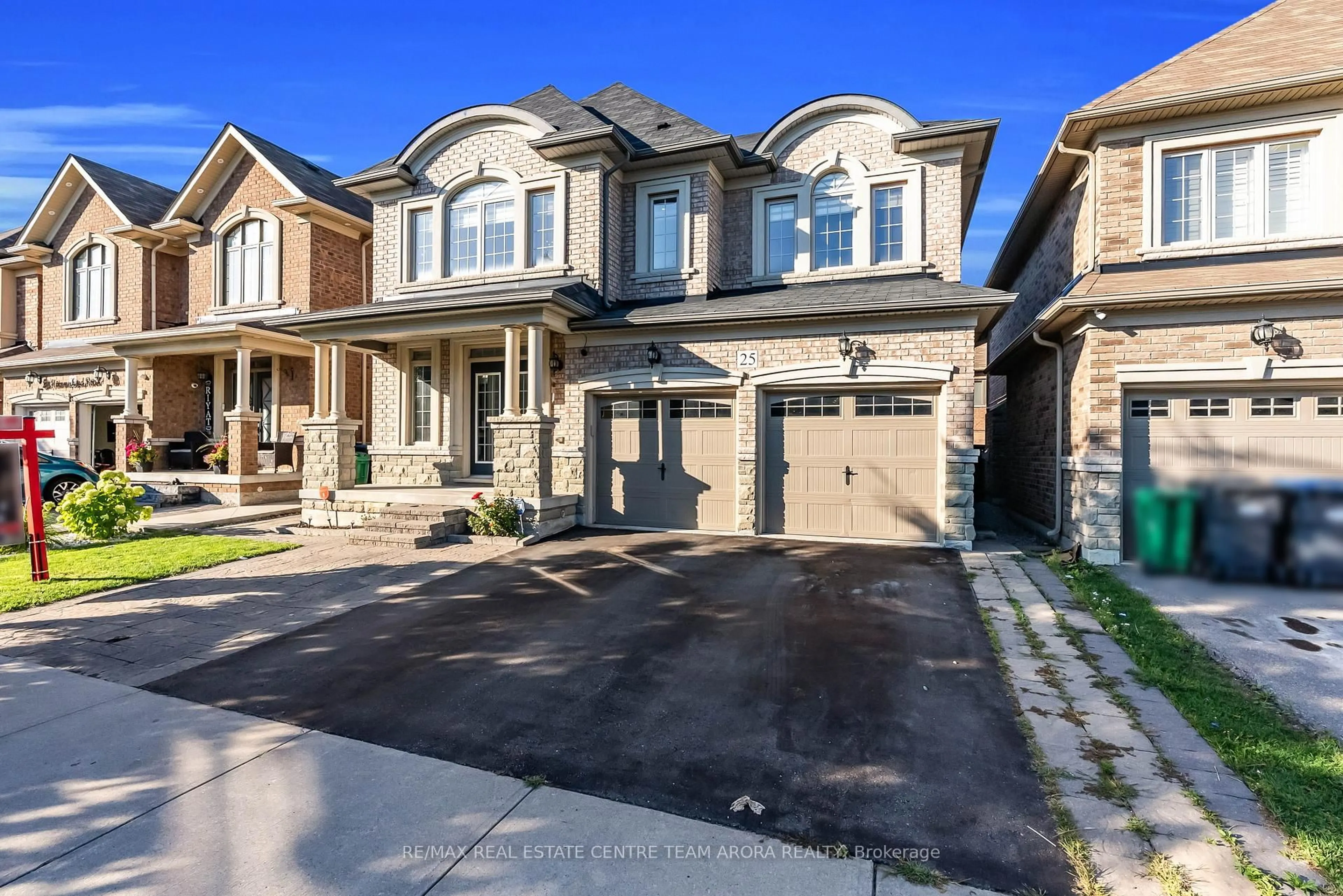 Home with brick exterior material, street for 25 Hammerhead Rd, Brampton Ontario L7A 0G4