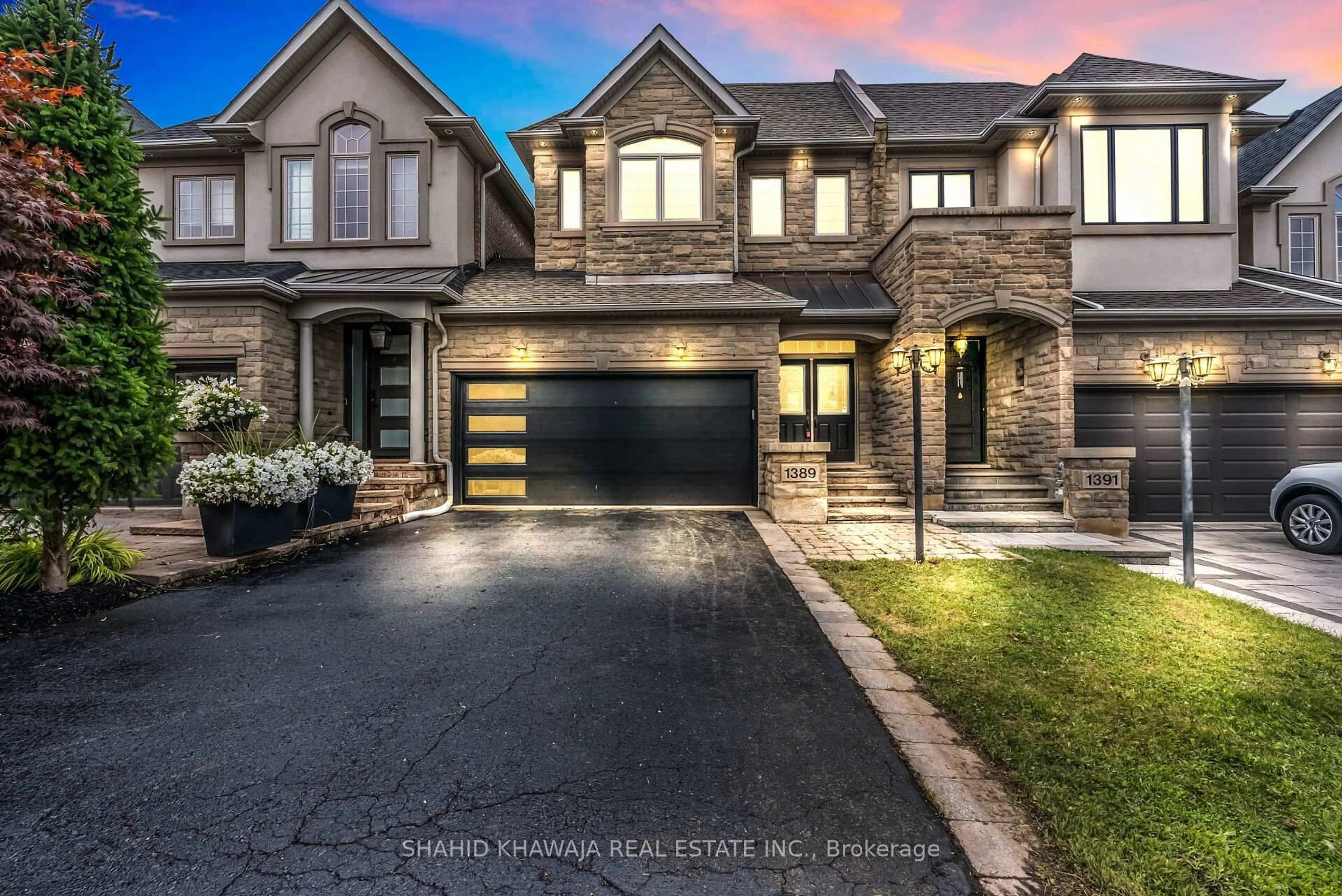 Home with brick exterior material, street for 1389 Craigleith Rd, Oakville Ontario L6H 0B7