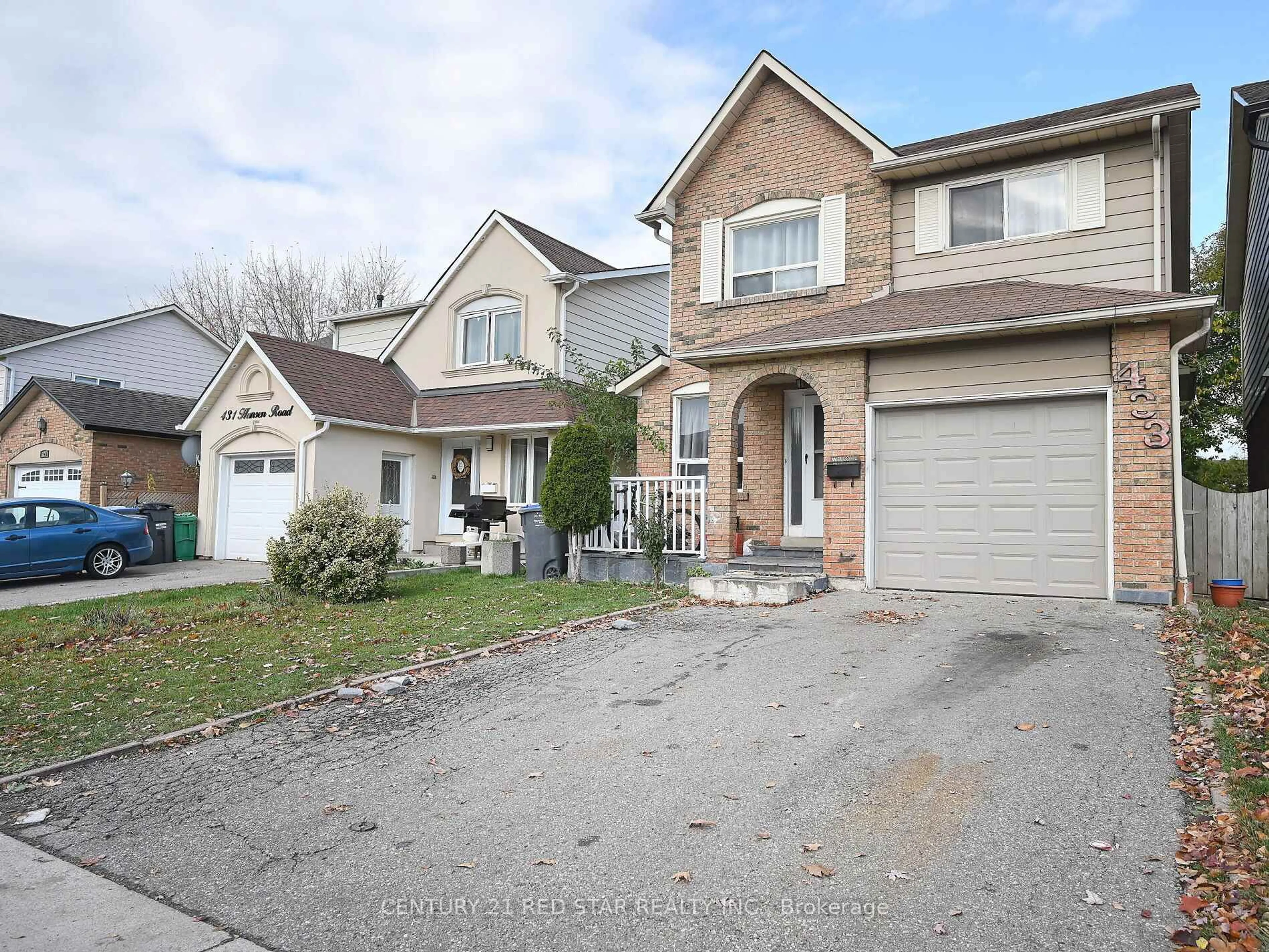 Home with vinyl exterior material, street for 433 Hansen Rd, Brampton Ontario L6V 3P6