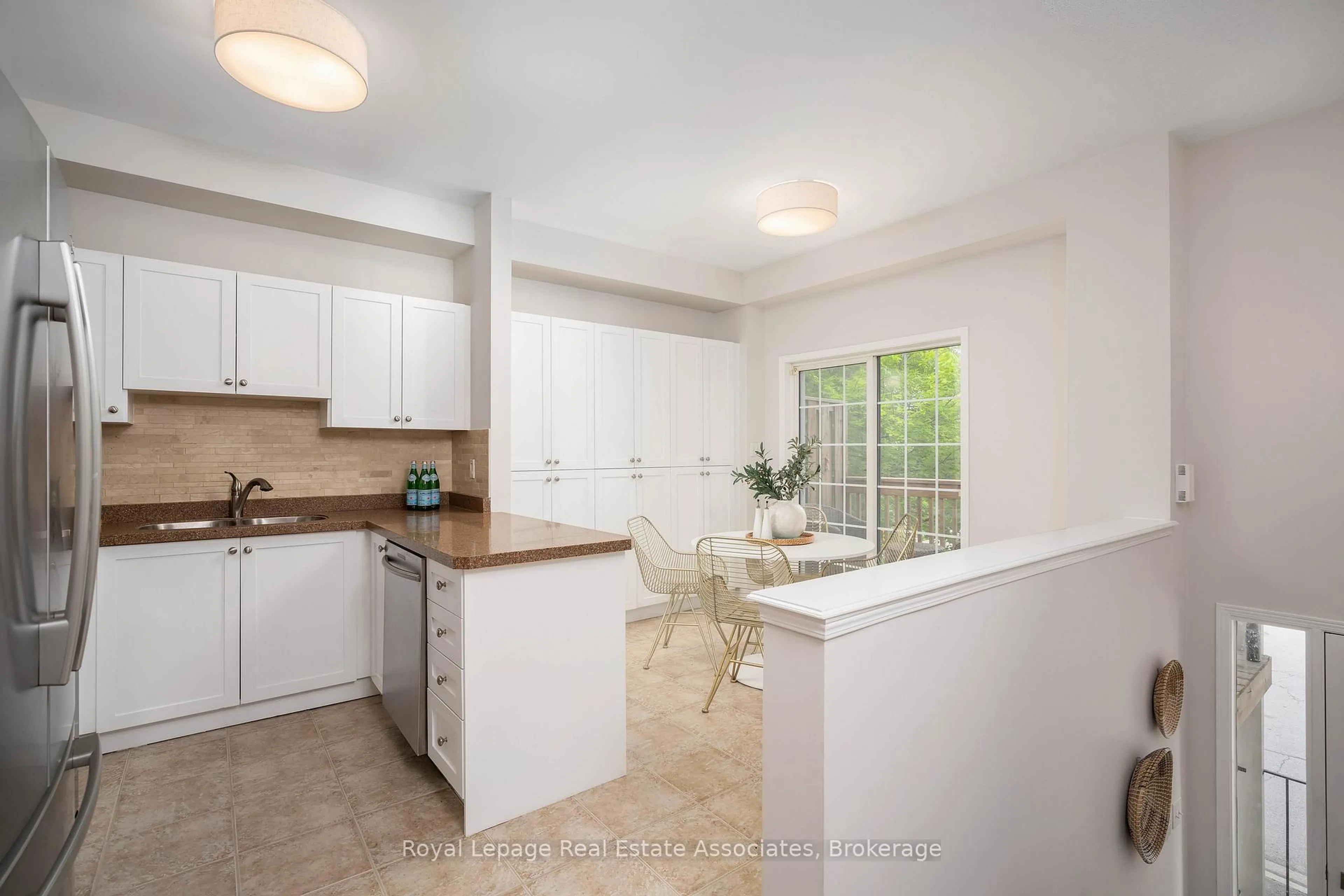 Unknown for 1130 Cawthra Rd #32, Mississauga Ontario L5G 4V7