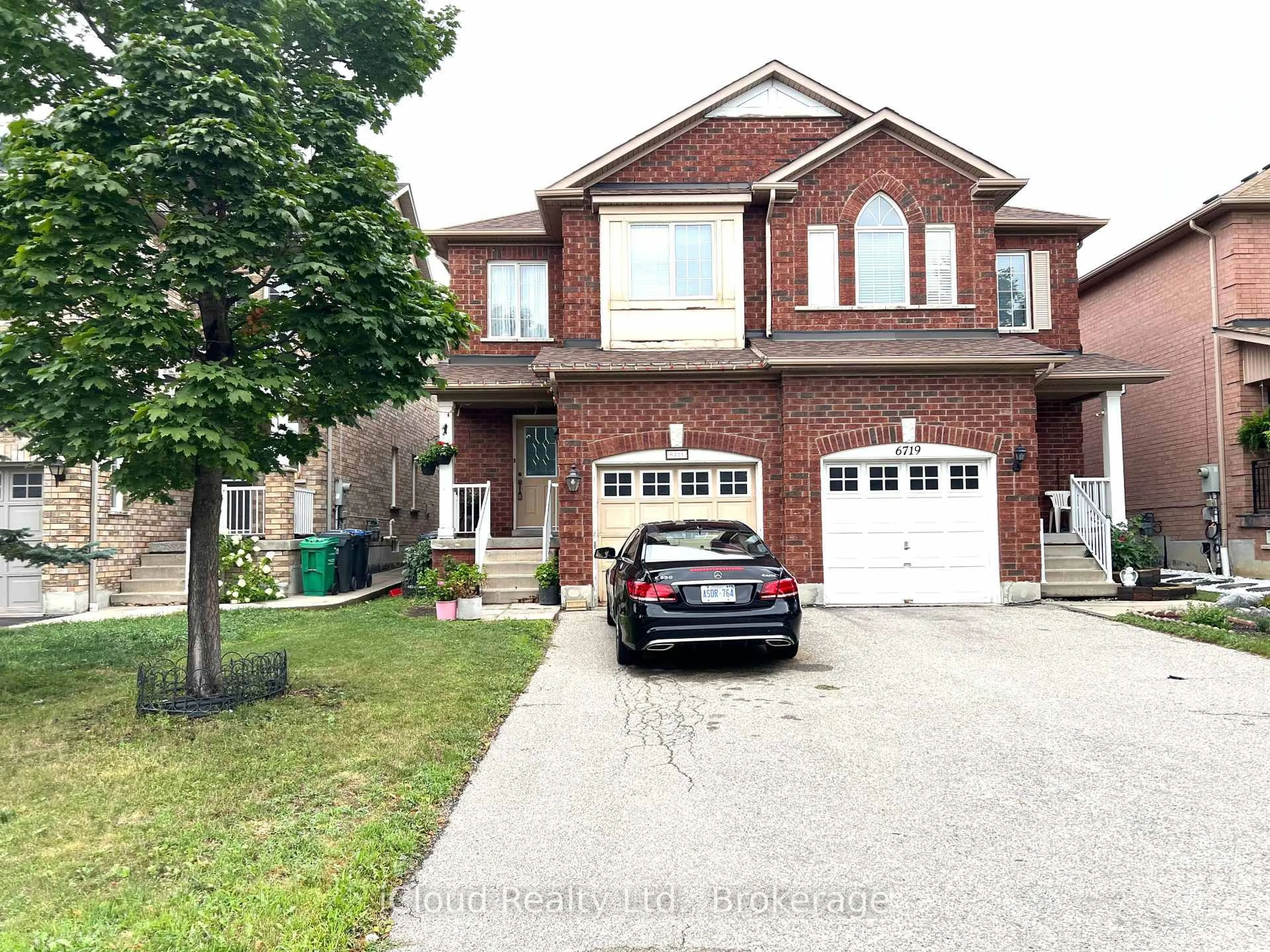 Home with brick exterior material, street for 6721 Opera Glass Cres, Mississauga Ontario L5W 1R7
