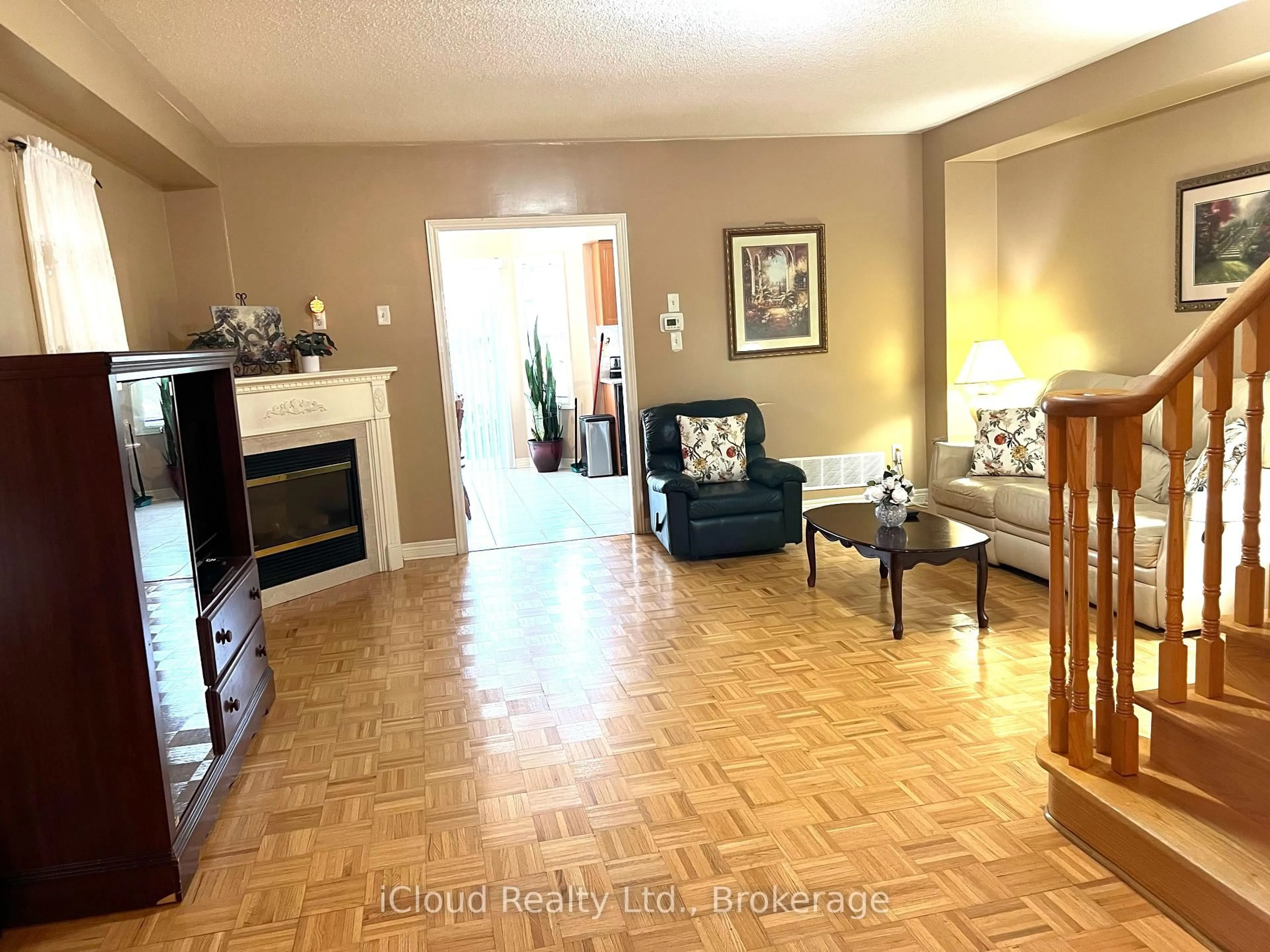 Unknown for 6721 Opera Glass Cres, Mississauga Ontario L5W 1R7