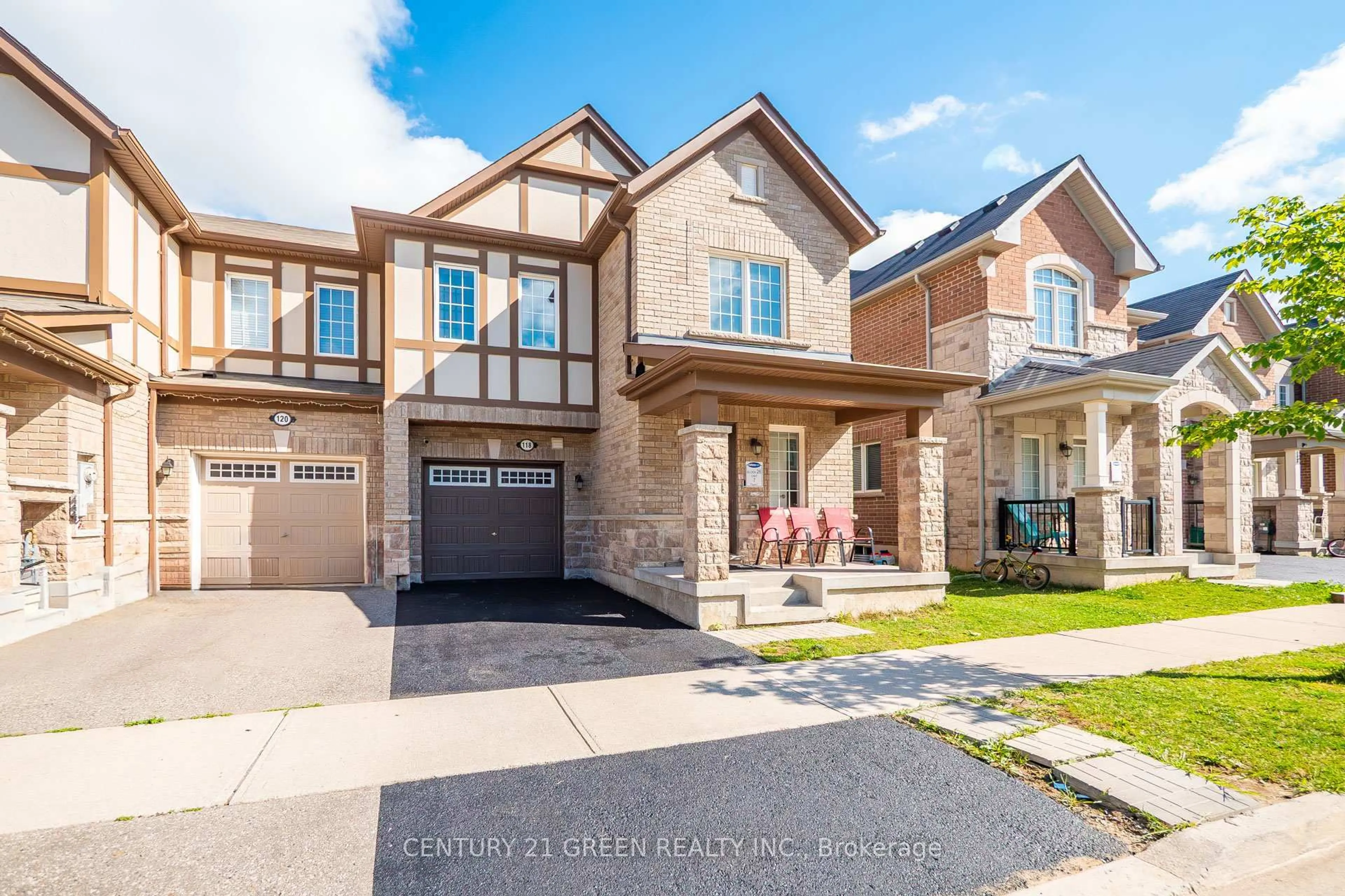 Home with brick exterior material, street for 118 Bond Head Crt, Milton Ontario L9E 1G5