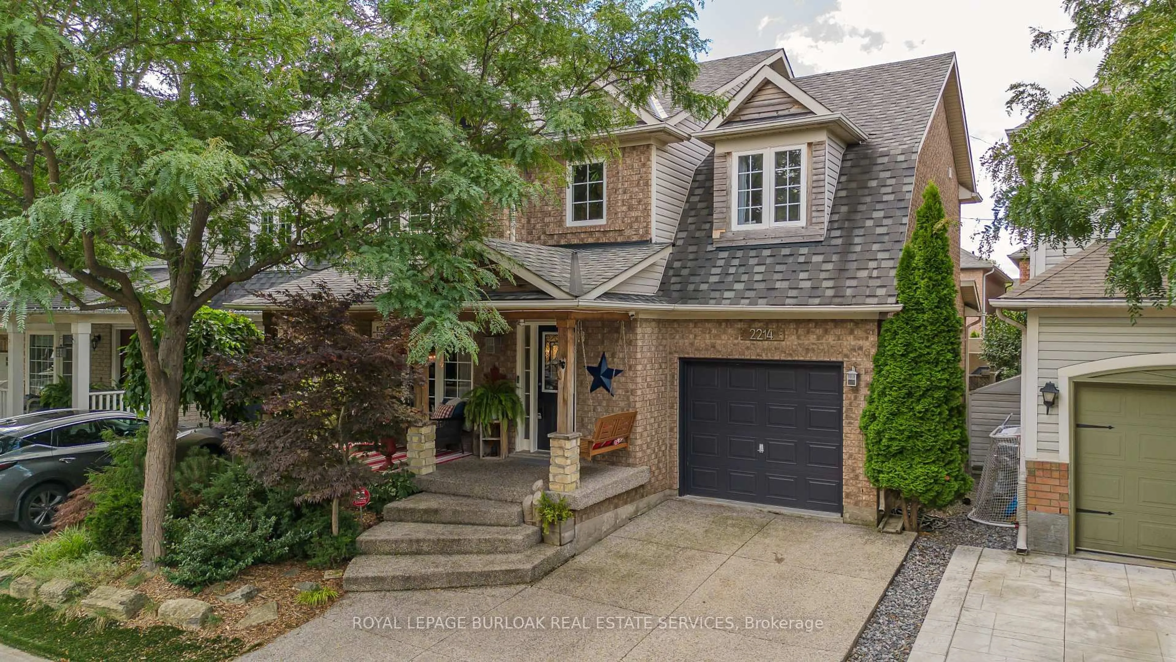 Home with brick exterior material, street for 2214 Kenneth Cres, Burlington Ontario L7L 6V7