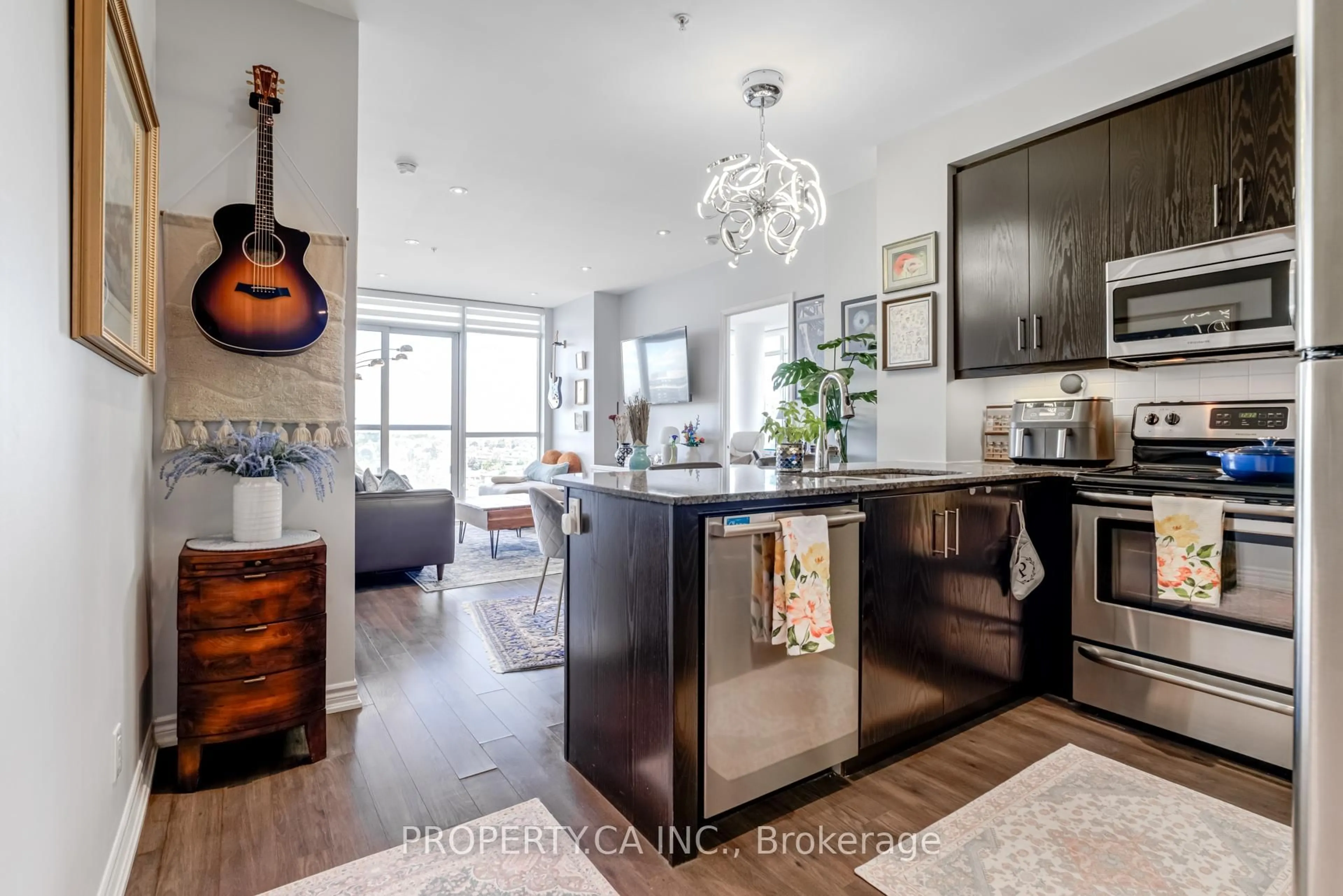 Open concept kitchen, unknown for 15 James Finlay Way #1111, Toronto Ontario M3M 0B3