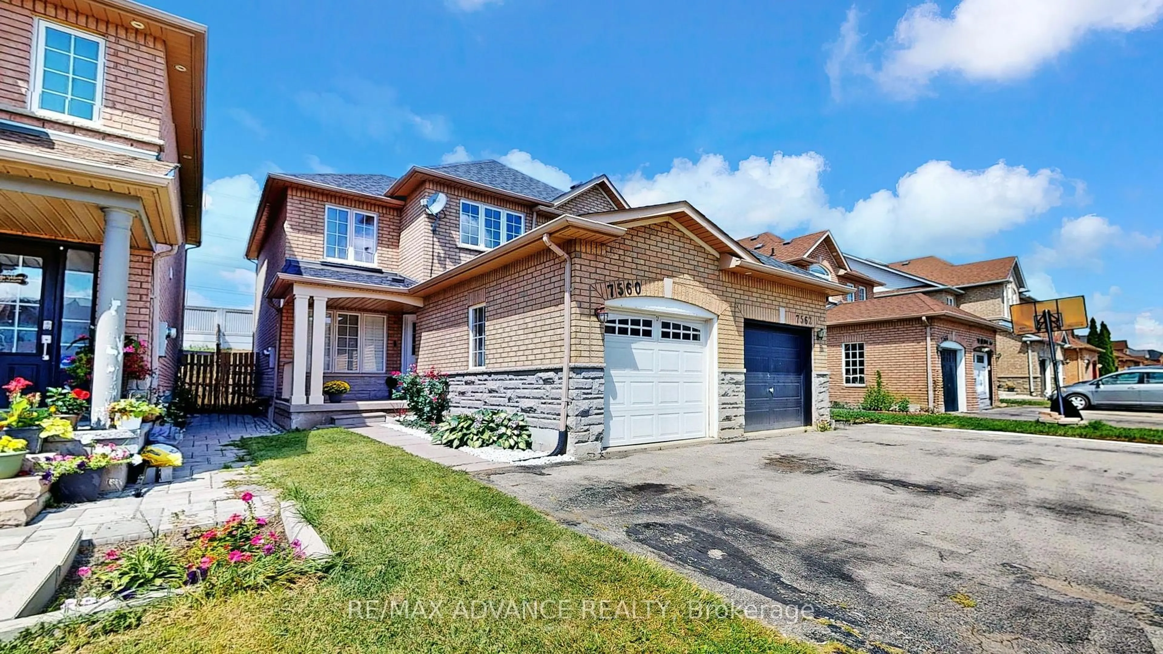 Home with brick exterior material, street for 7560 Black Walnut Tr, Mississauga Ontario L5N 8A9