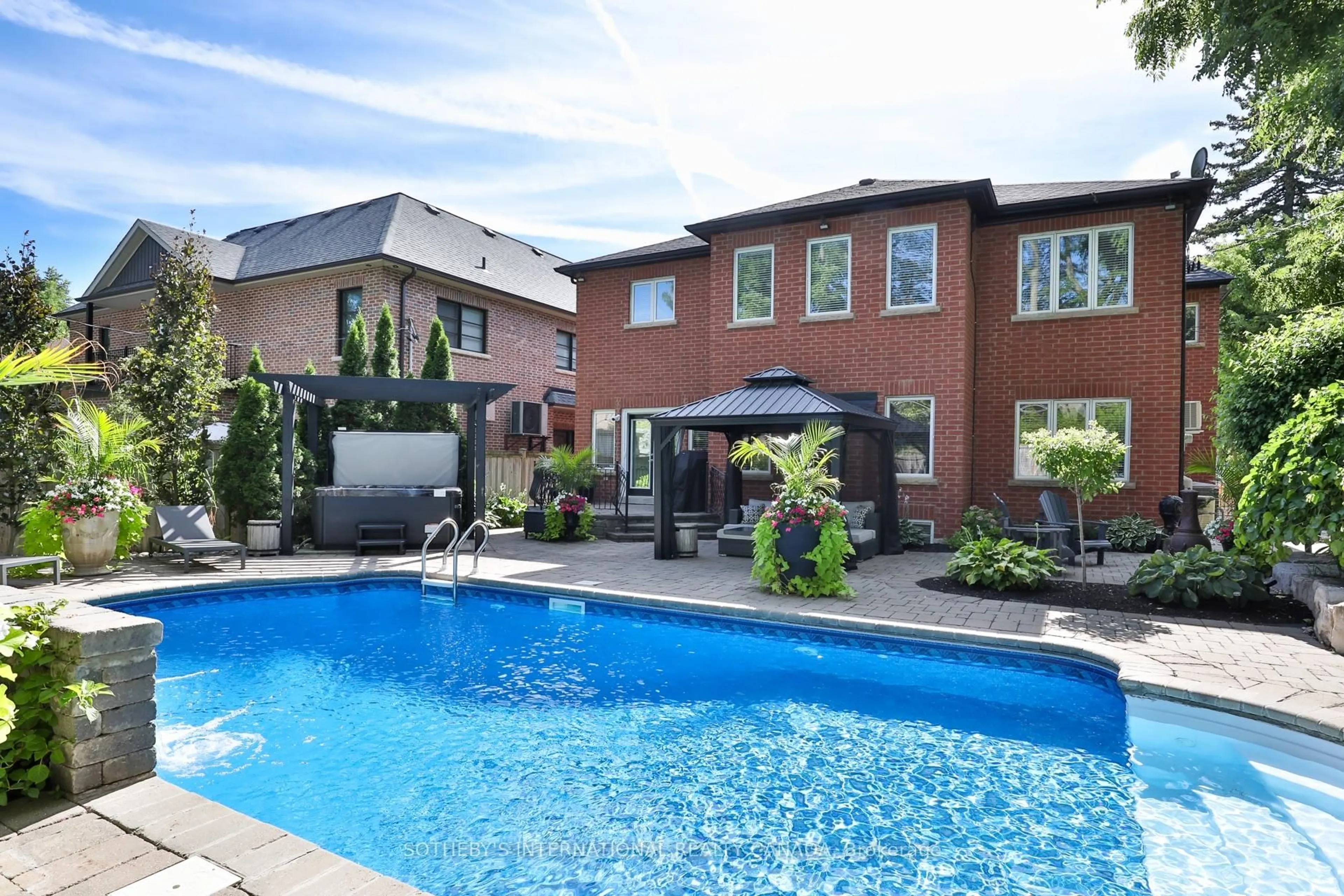 Pool for 1437 Islington Ave, Toronto Ontario M9A 3K8