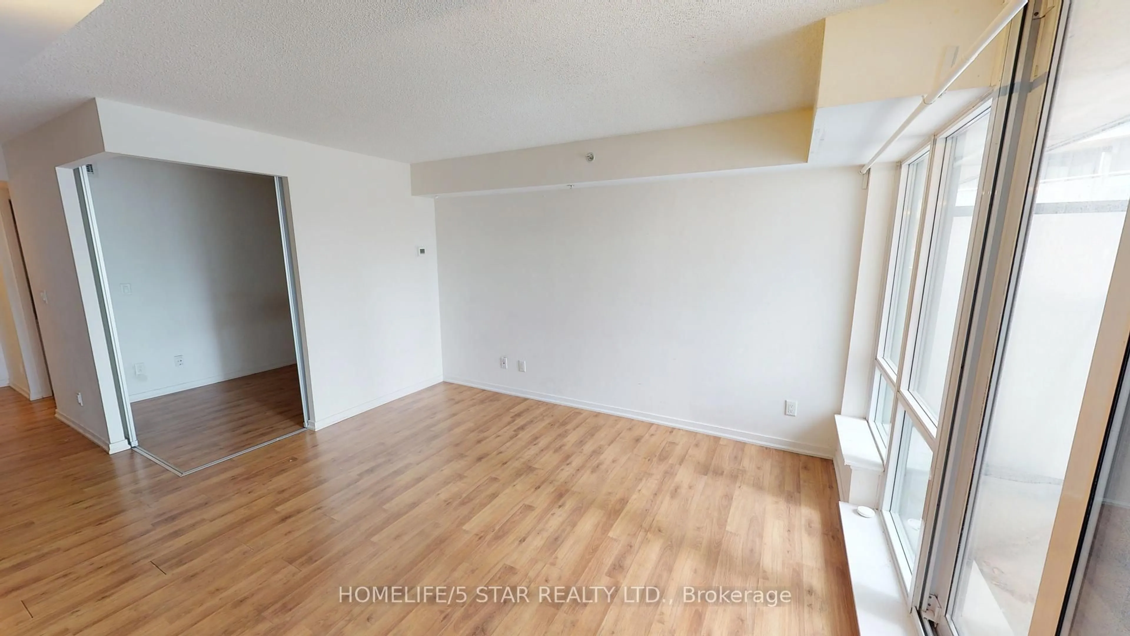 A pic of a room for 20 JOE SHUSTER Way #321, Toronto Ontario M6K 0A3