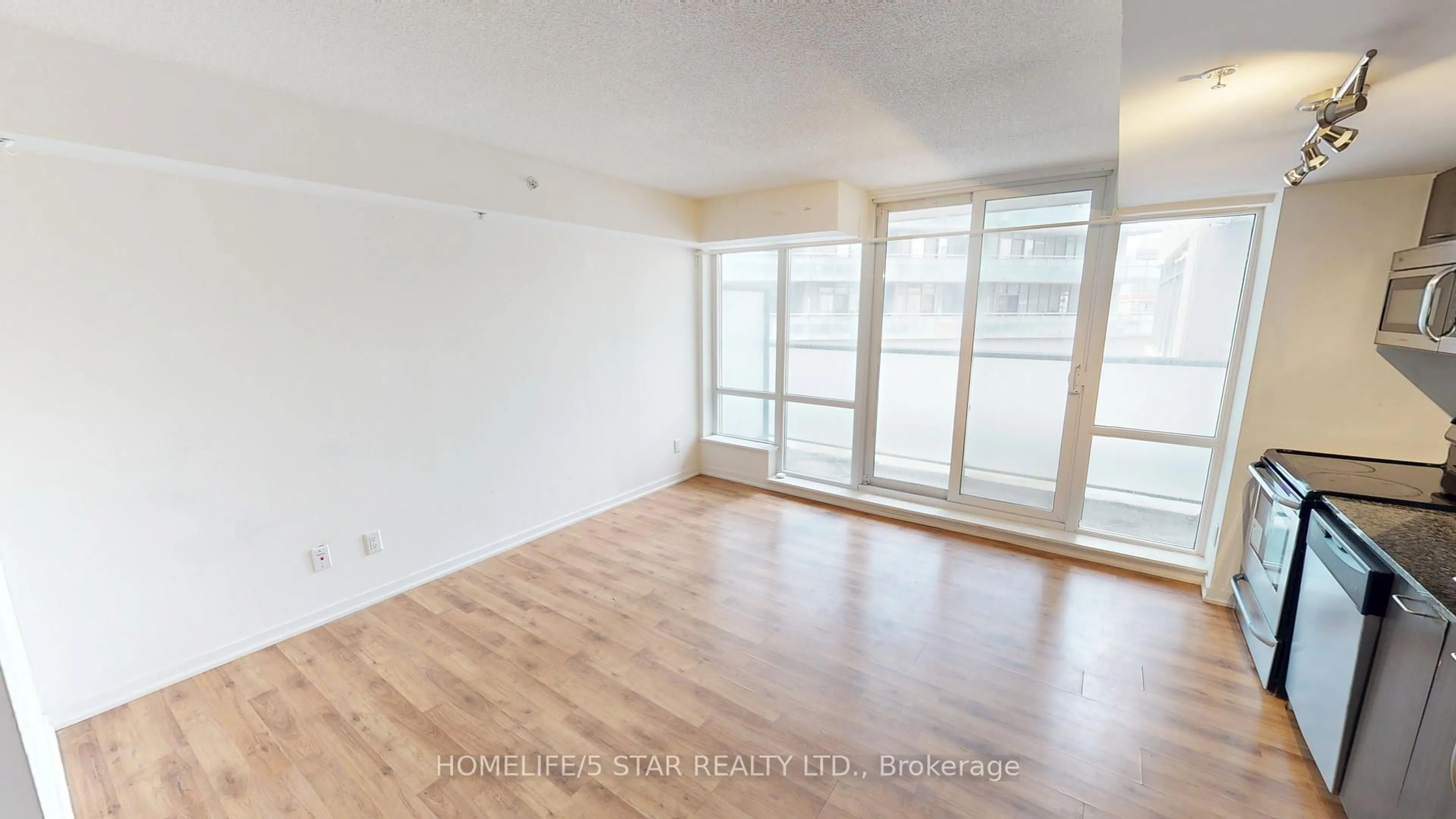 A pic of a room for 20 JOE SHUSTER Way #321, Toronto Ontario M6K 0A3