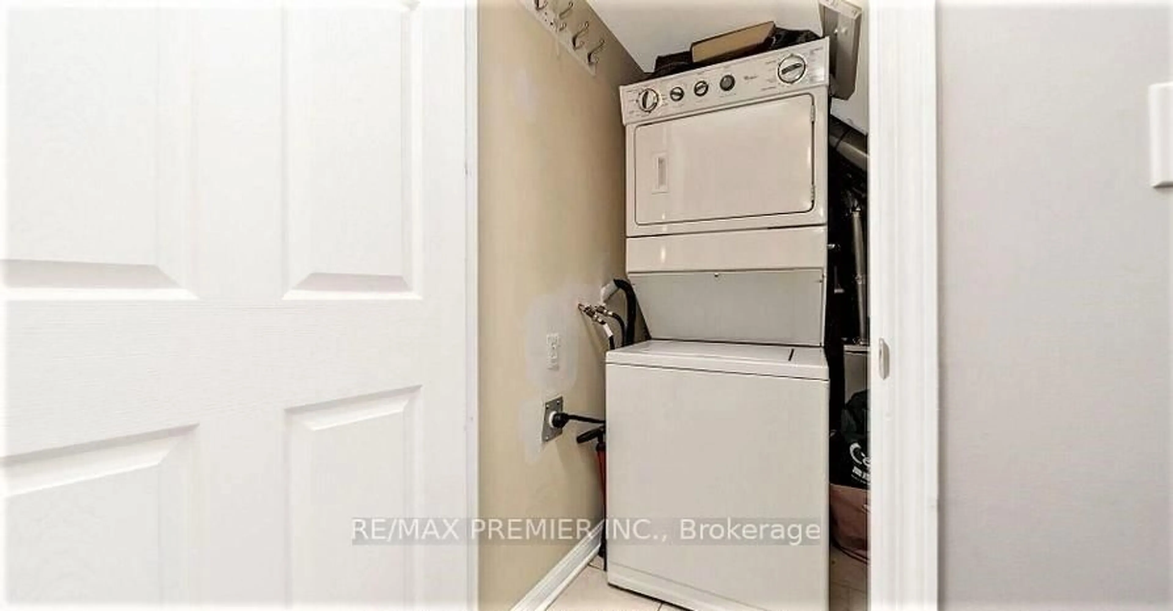 Laundry room for 3041 Finch Ave #2067, Toronto Ontario M9M 0A4