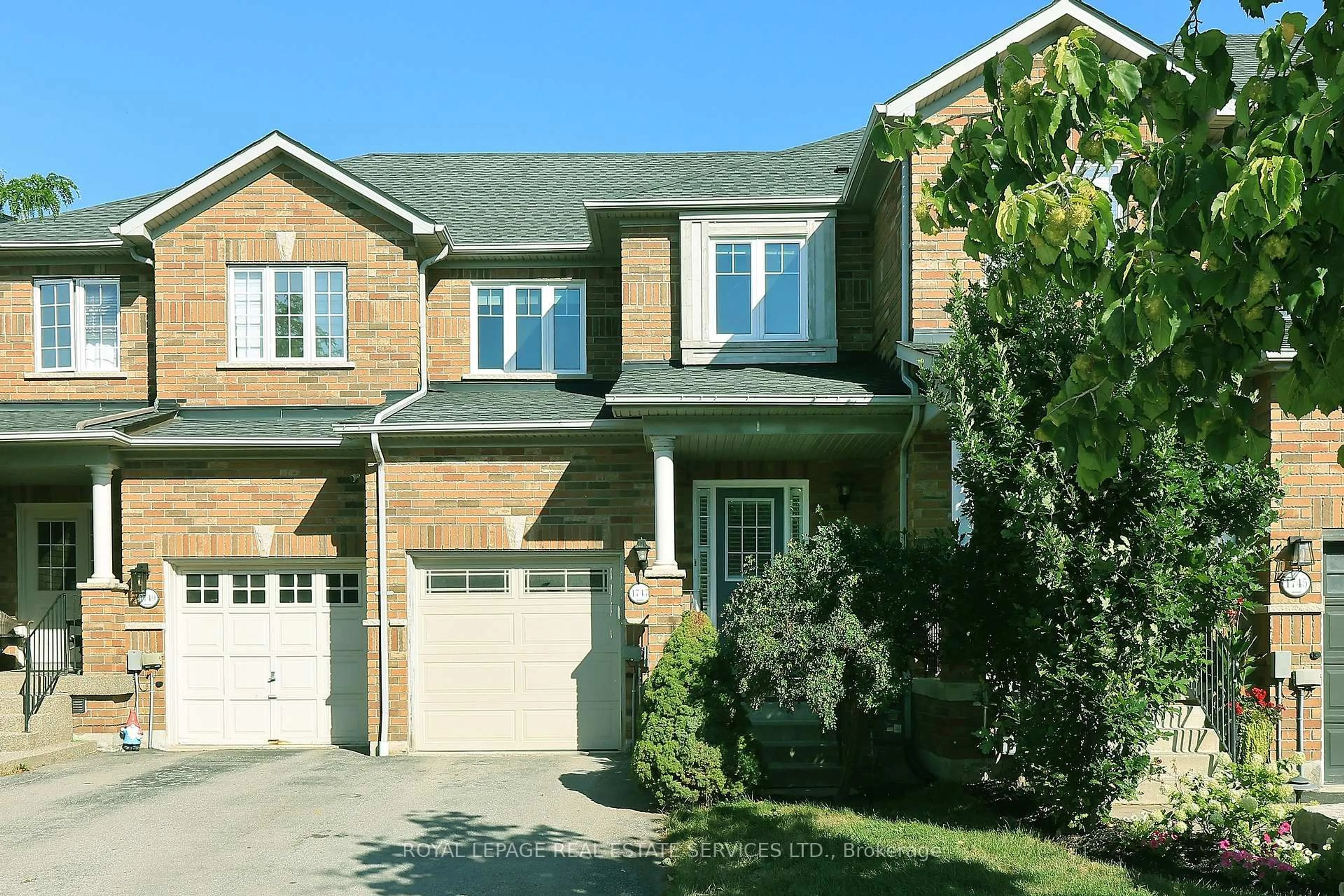 Home with brick exterior material, street for 1747 Cobra Cres, Burlington Ontario L7L 7L5