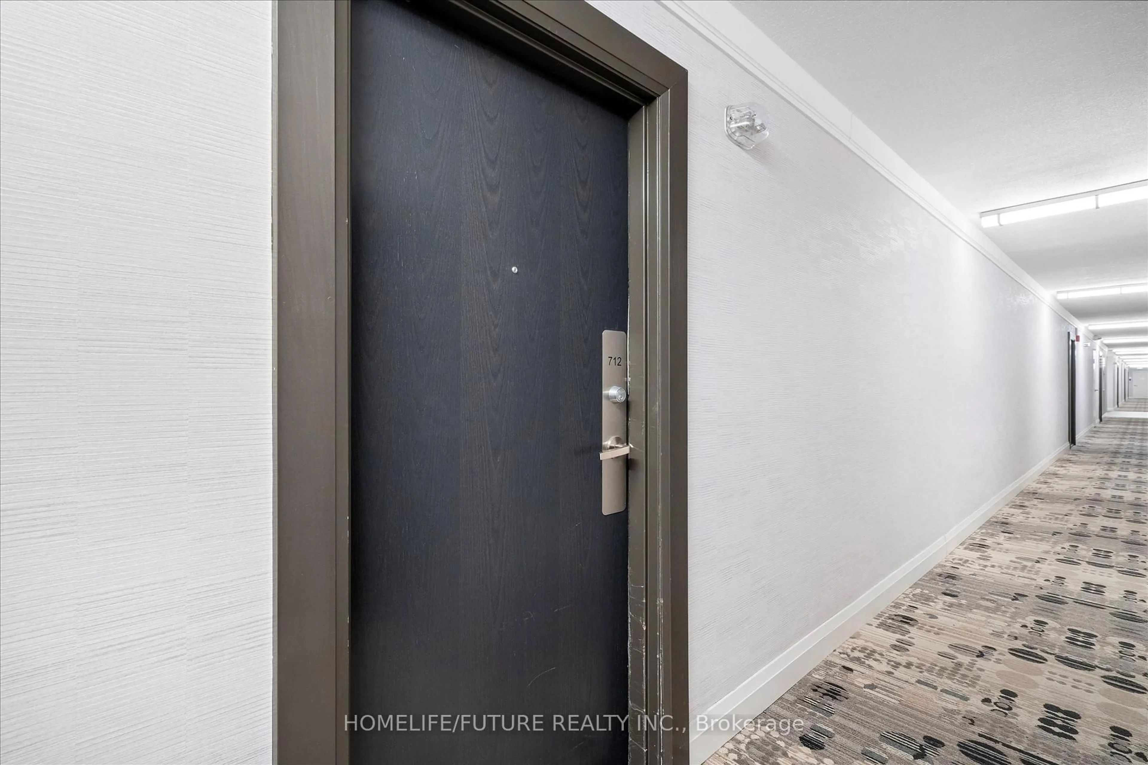 Indoor entryway for 25 Four Winds Dr #712, Toronto Ontario M3J 1K8
