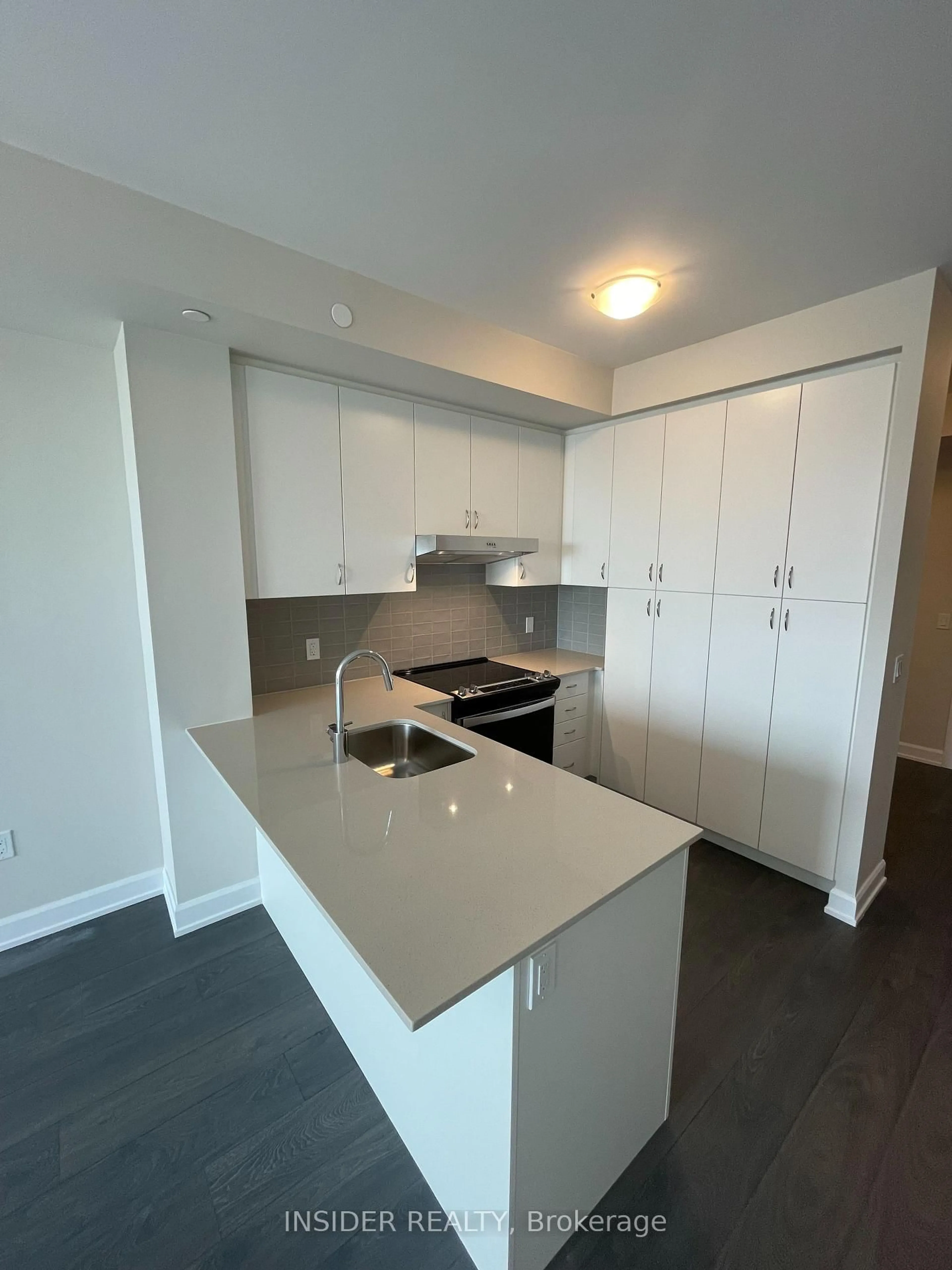 Standard kitchen, unknown for 3200 William Coltson Ave #510, Oakville Ontario L6H 7W6