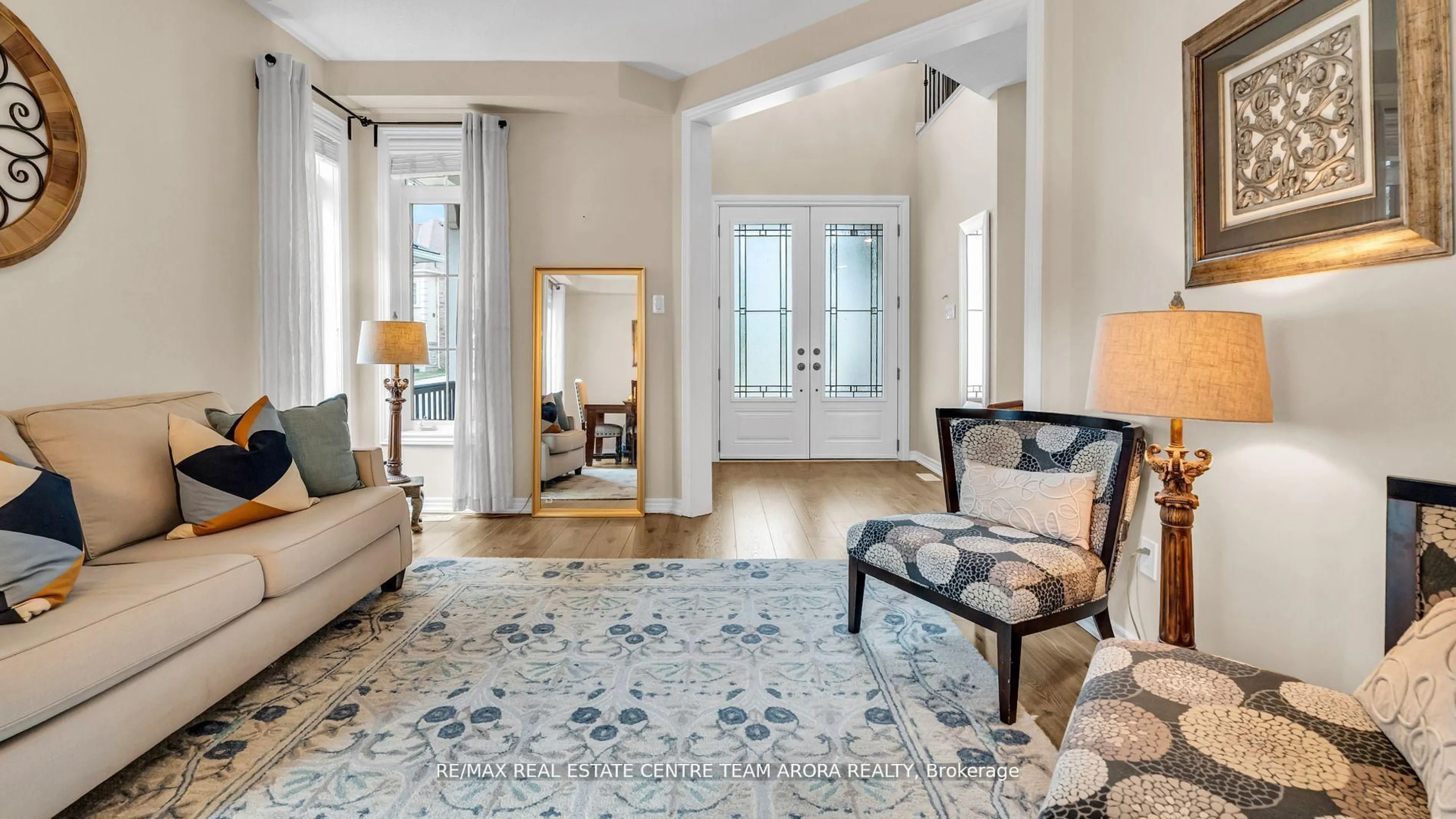 Indoor entryway for 38 Intrigue Tr, Brampton Ontario L6X 0W9