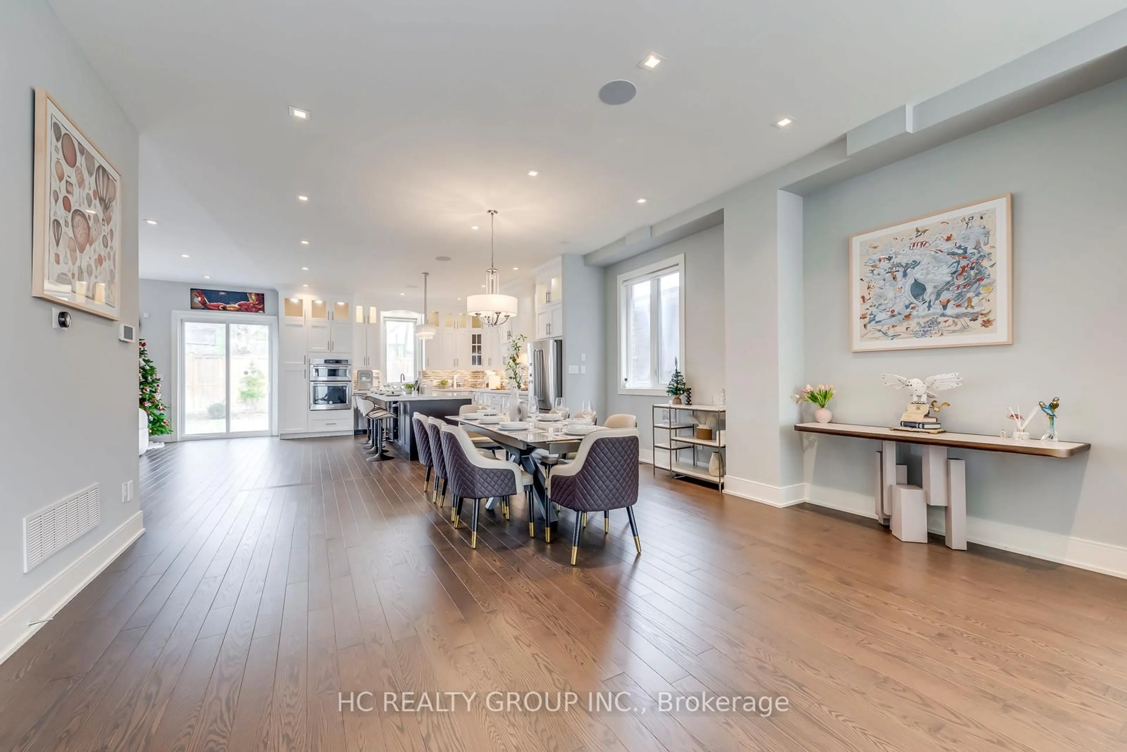 Open concept kitchen, unknown for 18 Ash Cres, Toronto Ontario M8W 1E3