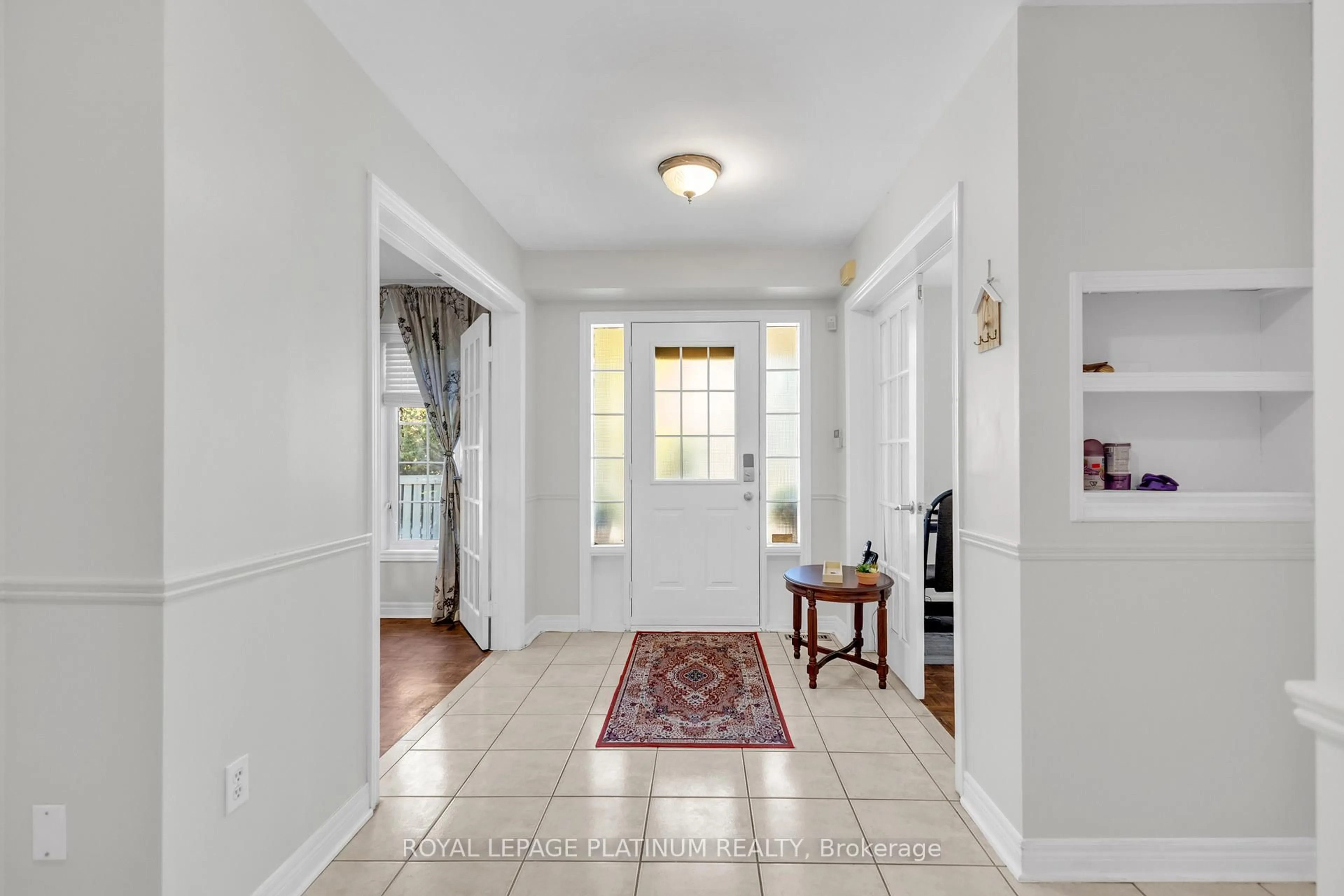 Indoor entryway for 76 Baha Cres, Brampton Ontario L7A 2J4