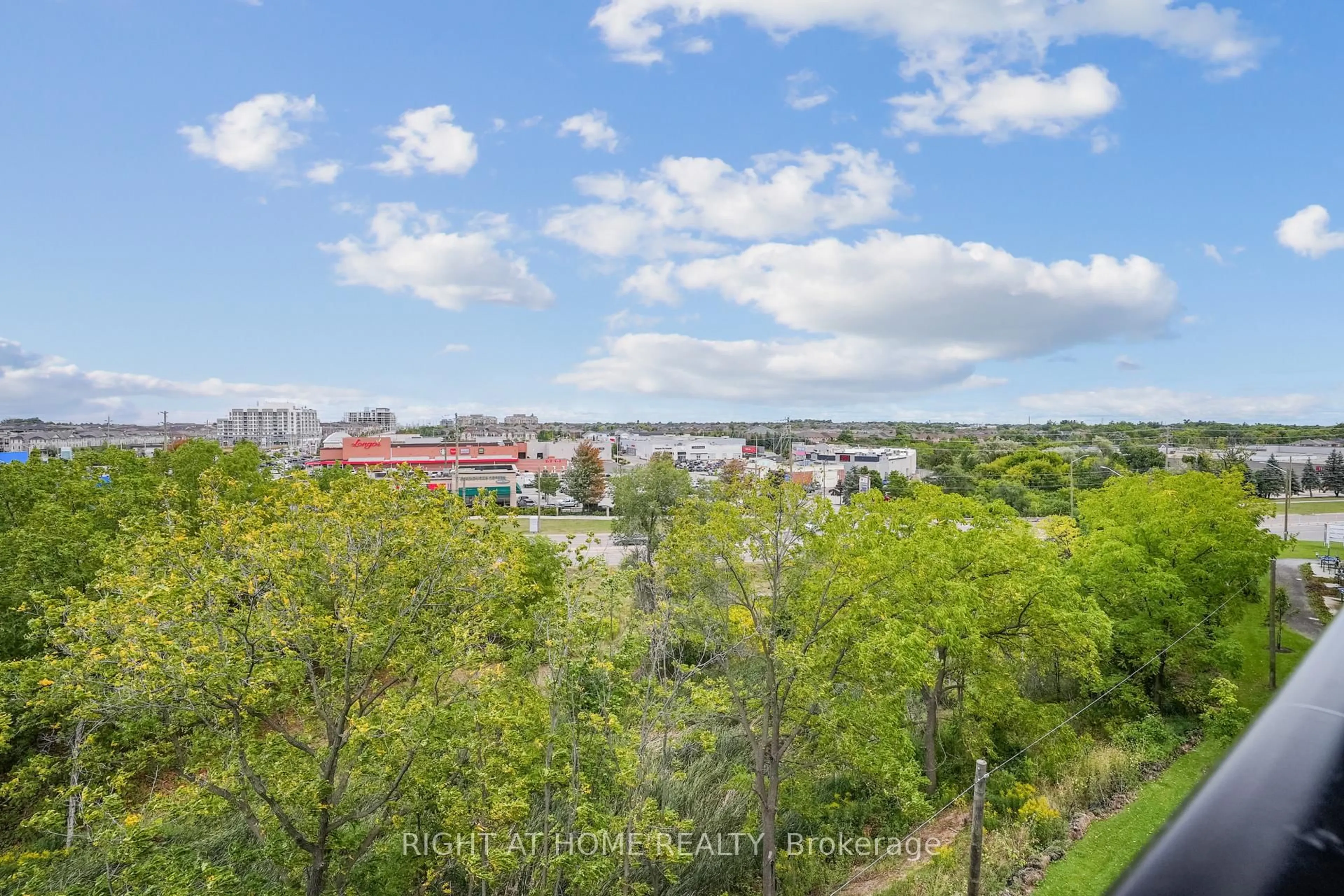 A pic from outside/outdoor area/front of a property/back of a property/a pic from drone, water/lake/river/ocean view for 2485 Taunton Rd #436, Oakville Ontario L6H 3R8