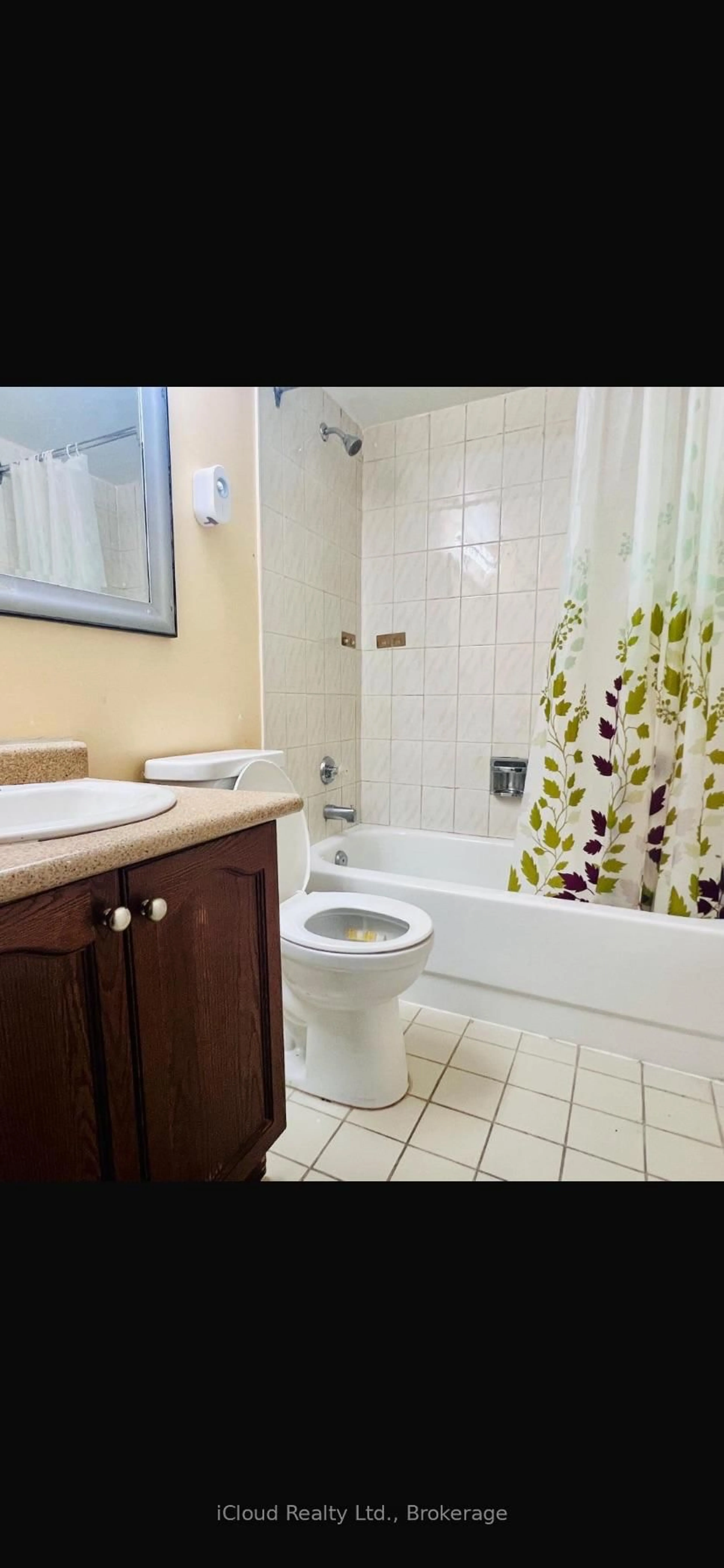 Standard bathroom, ceramic/tile floor for 10 Malta Ave #1504, Brampton Ontario L6Y 4G6