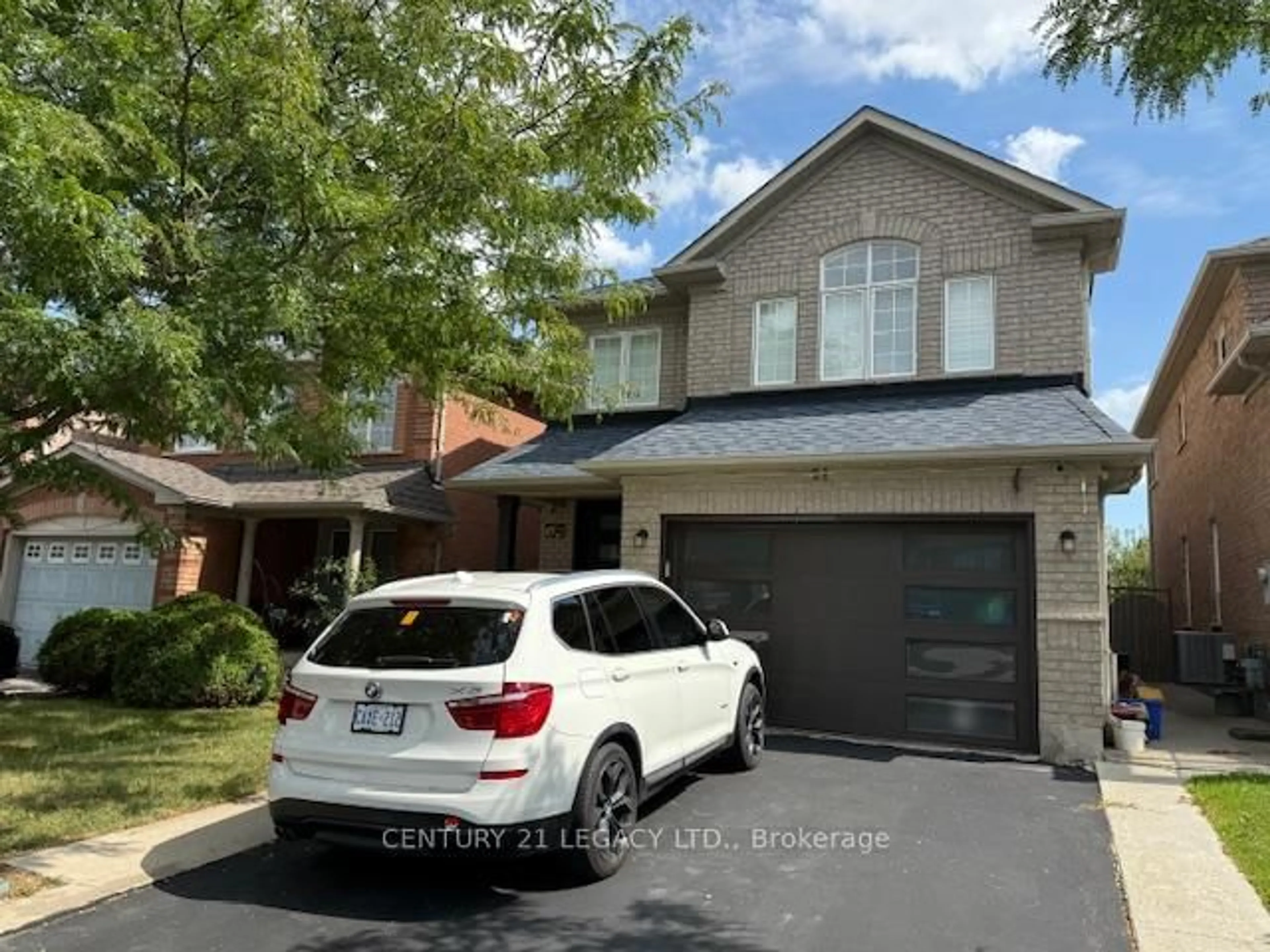 Home with brick exterior material, street for 21 Serenity Lane, Brampton Ontario L6R 2T1