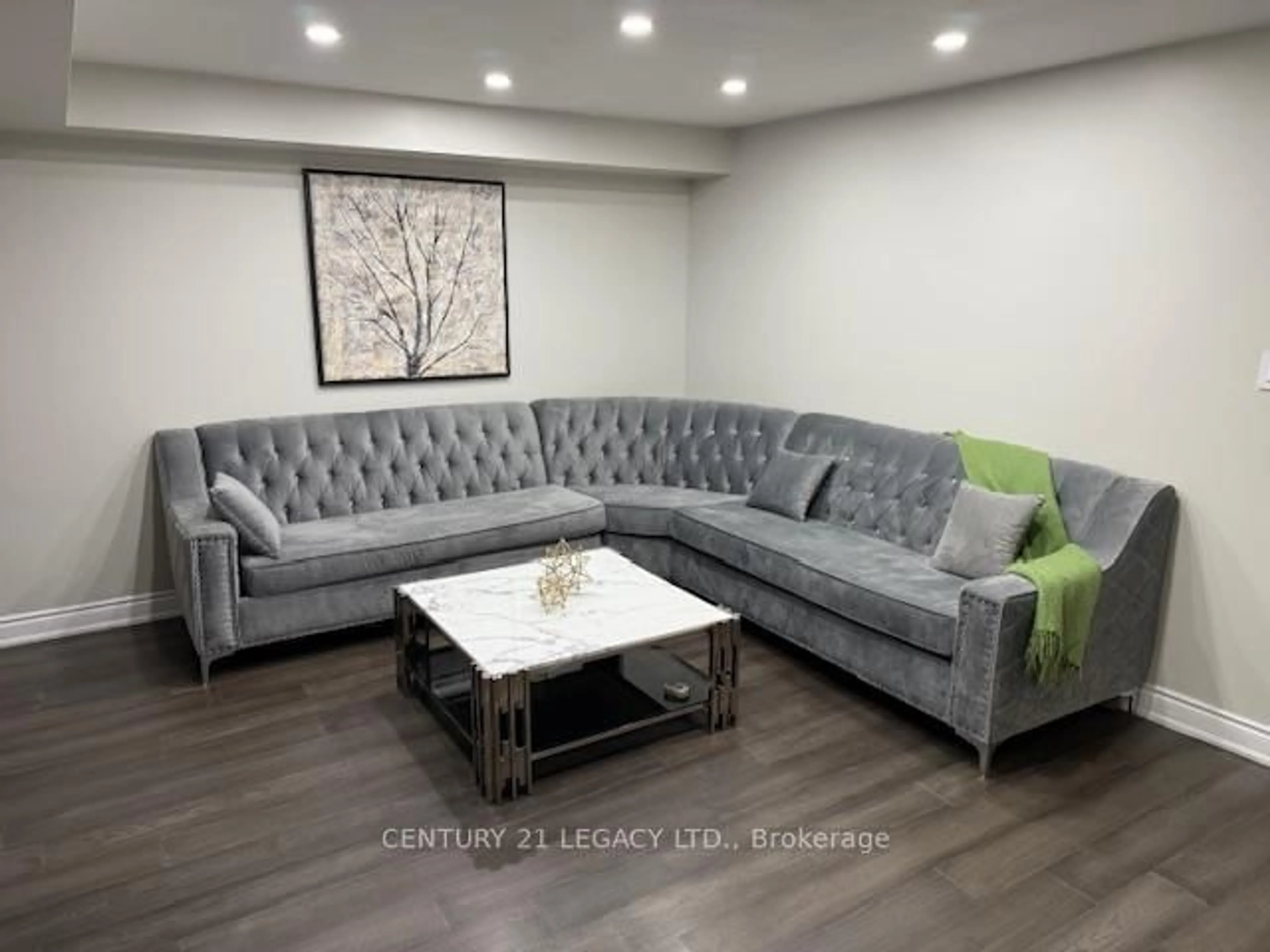 Living room with furniture, unknown for 21 Serenity Lane, Brampton Ontario L6R 2T1