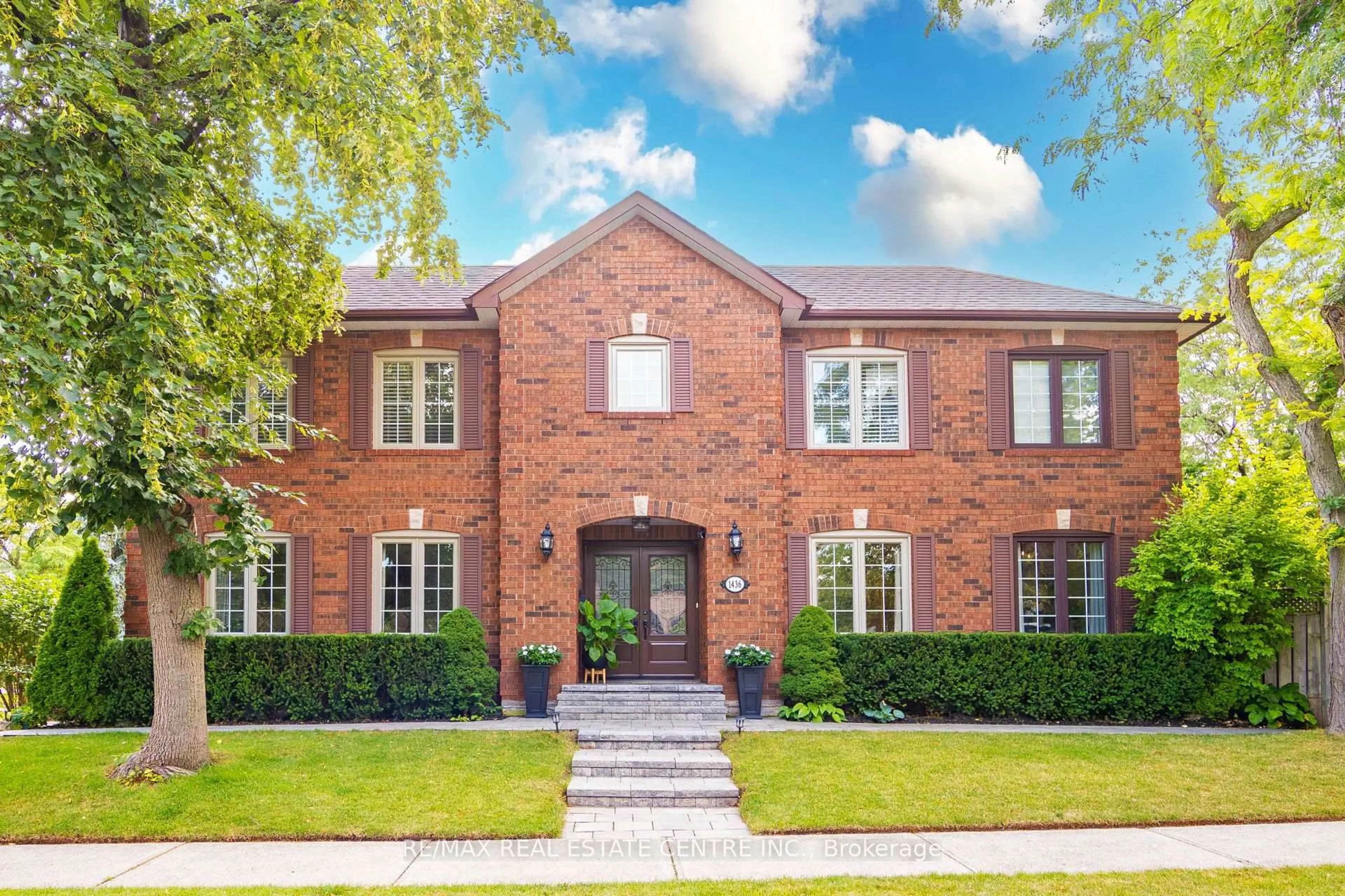 Home with brick exterior material, street for 1436 Sprucewood Terr, Oakville Ontario L6M 2P9
