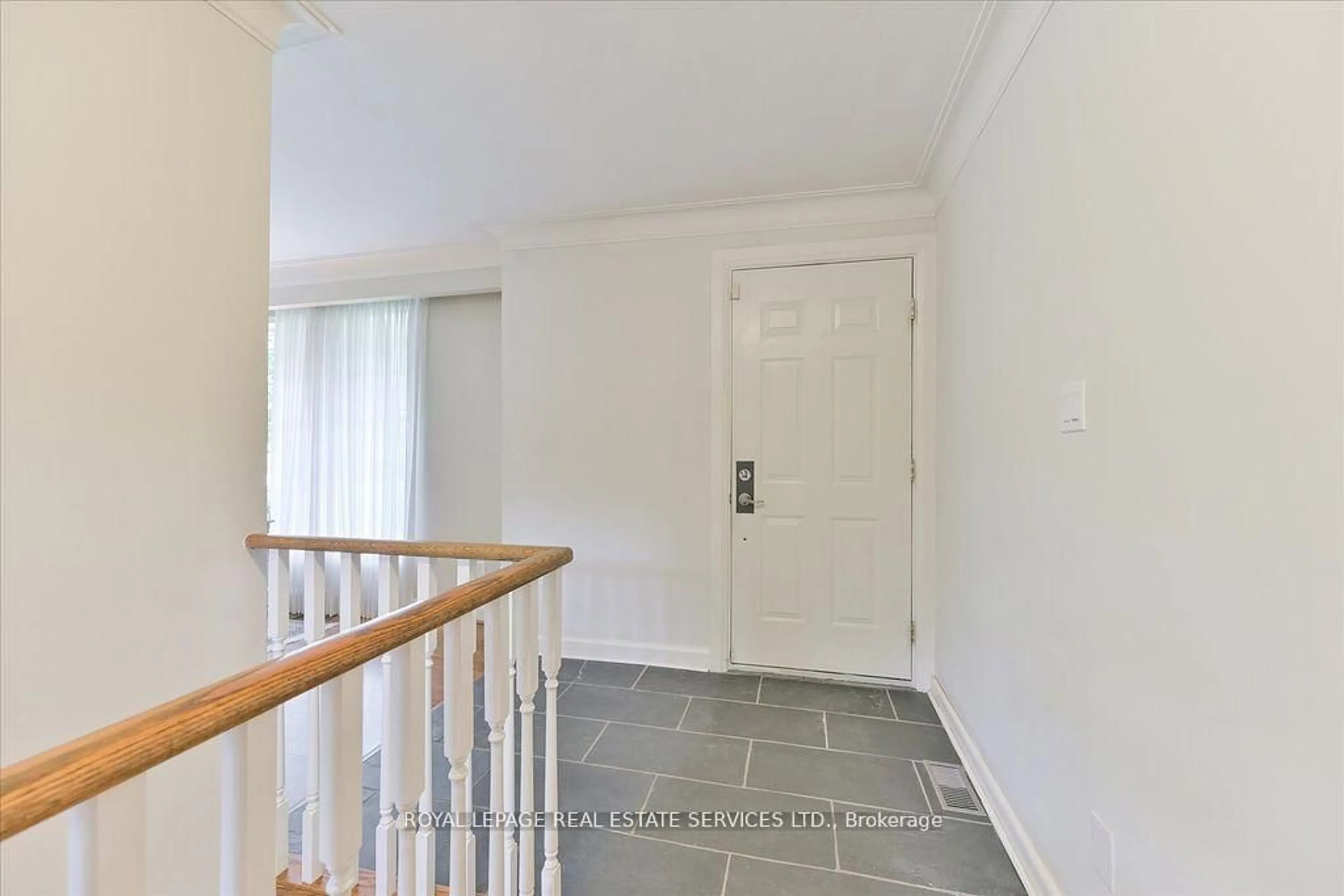 Indoor entryway for 62 Princess Margaret Blvd, Toronto Ontario M9A 2A2