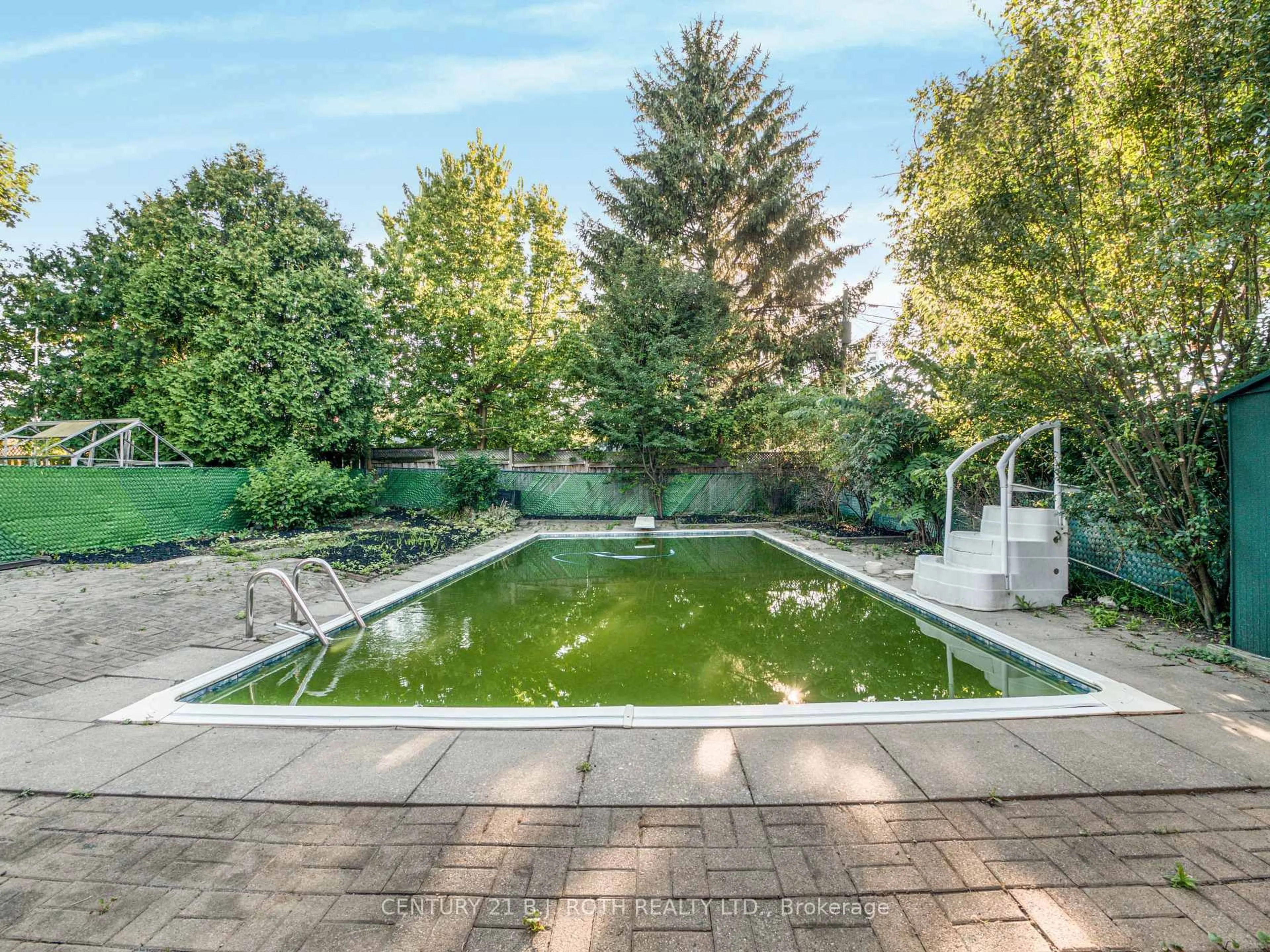 Pool for 10 Bloorlea Cres, Toronto Ontario M9B 1P3