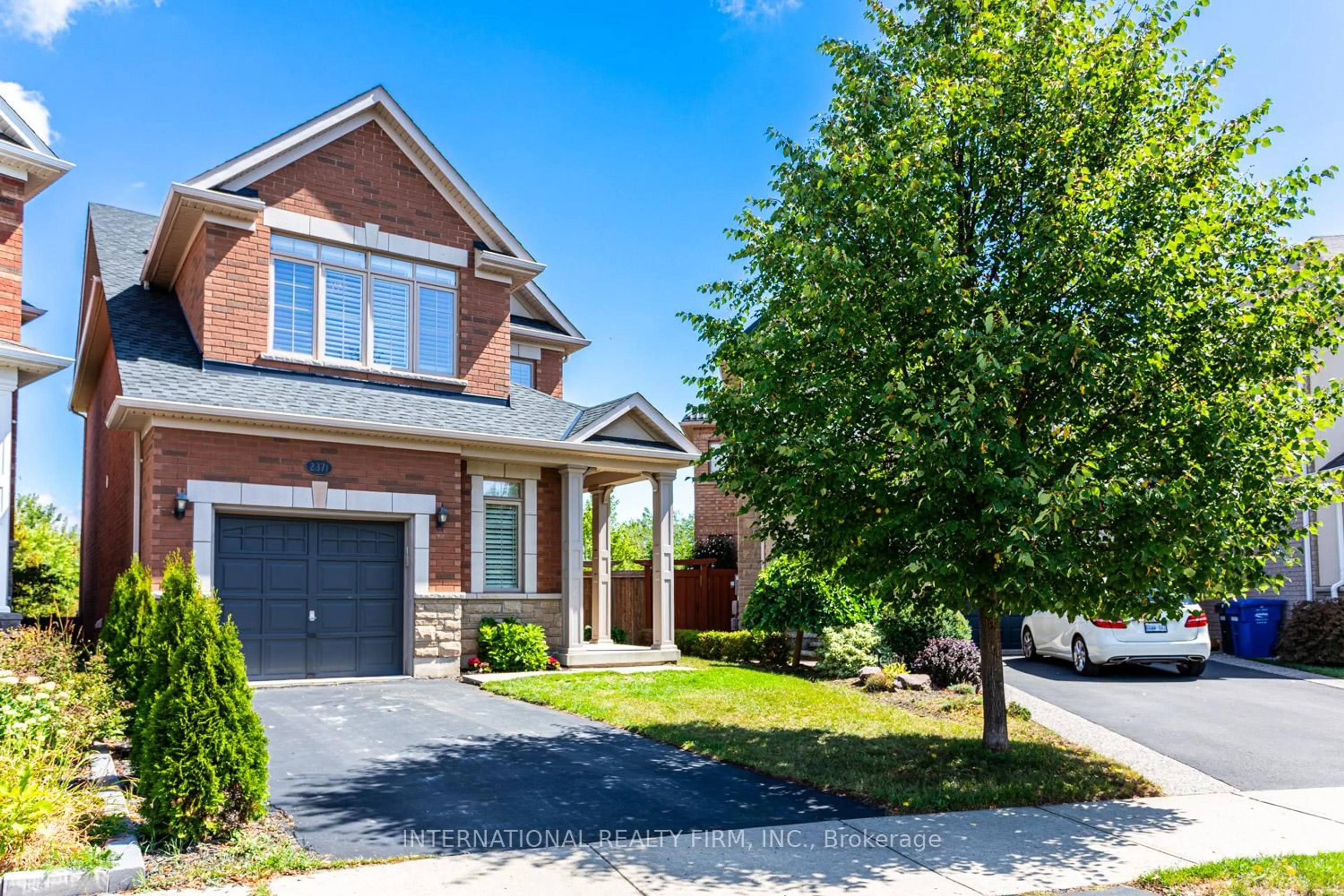 Home with brick exterior material, street for 2371 QUETICO Cres, Oakville Ontario L6M 0R5