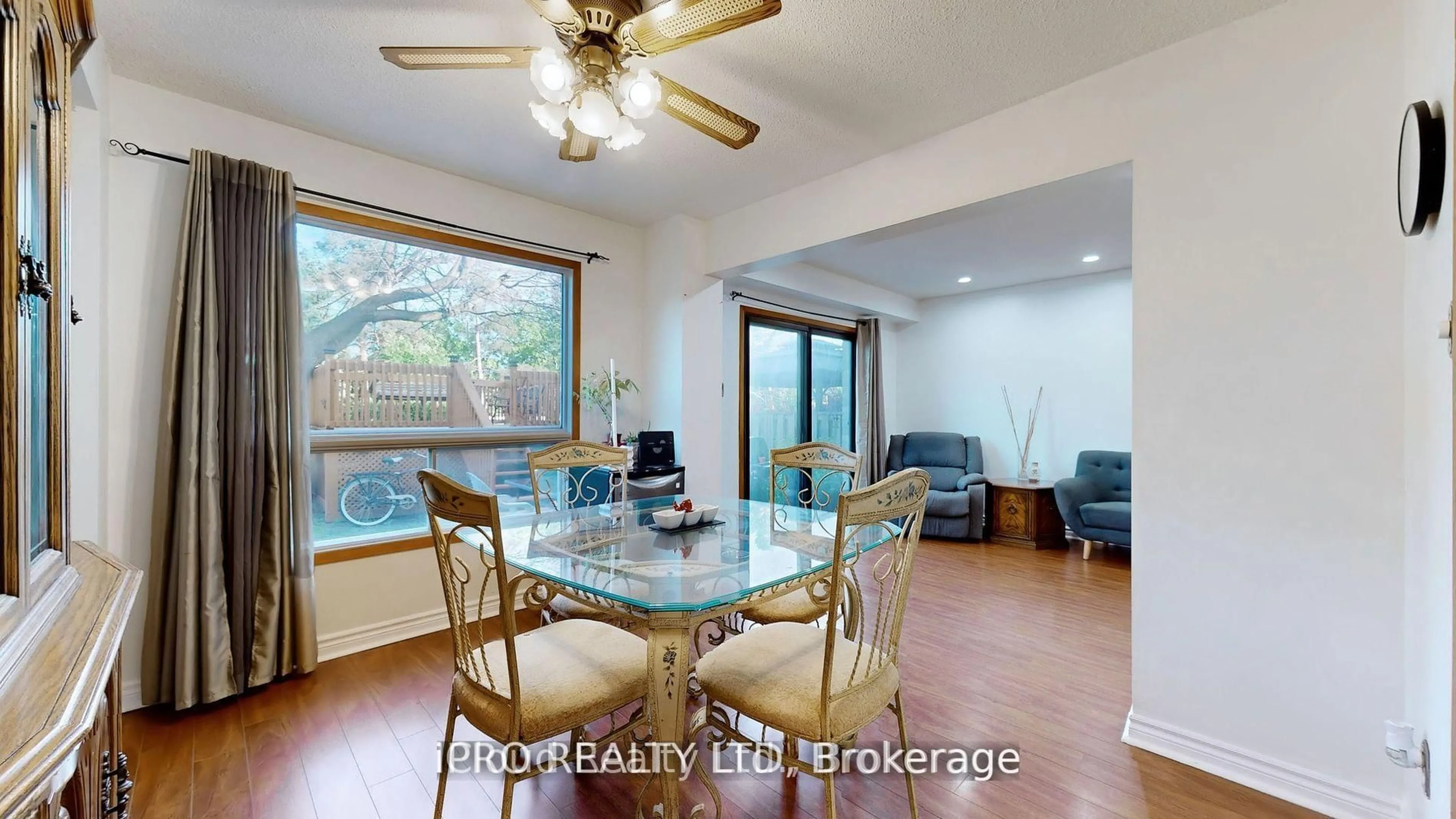 Dining room, unknown for 32 Dafoe Cres, Brampton Ontario L6Y 2L2