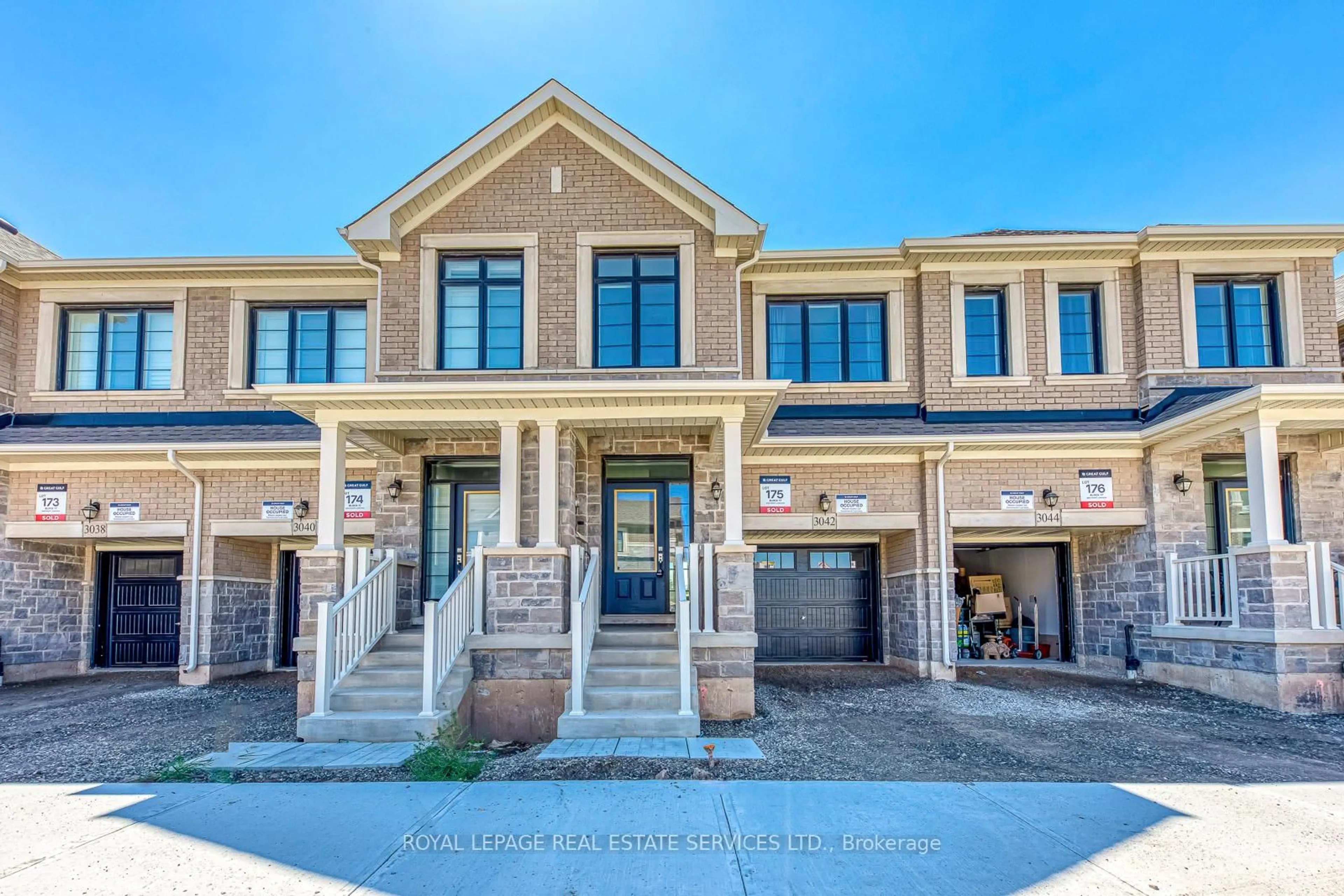 Home with brick exterior material, street for 3042 Robert Lam Robert Lamb Blvd, Oakville Ontario L6H 8B7