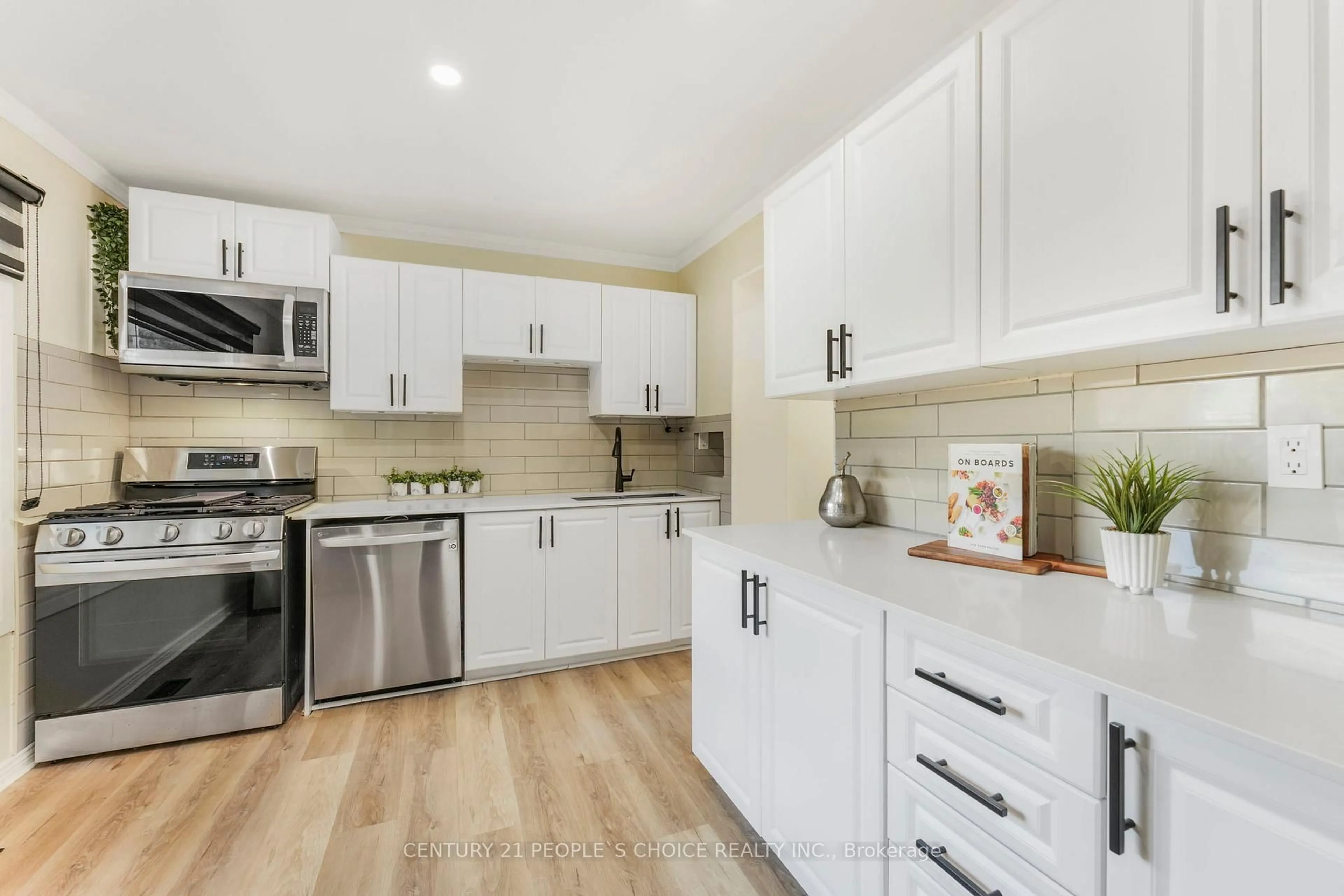 Open concept kitchen, unknown for 113 Greene Dr, Brampton Ontario L6V 2P2