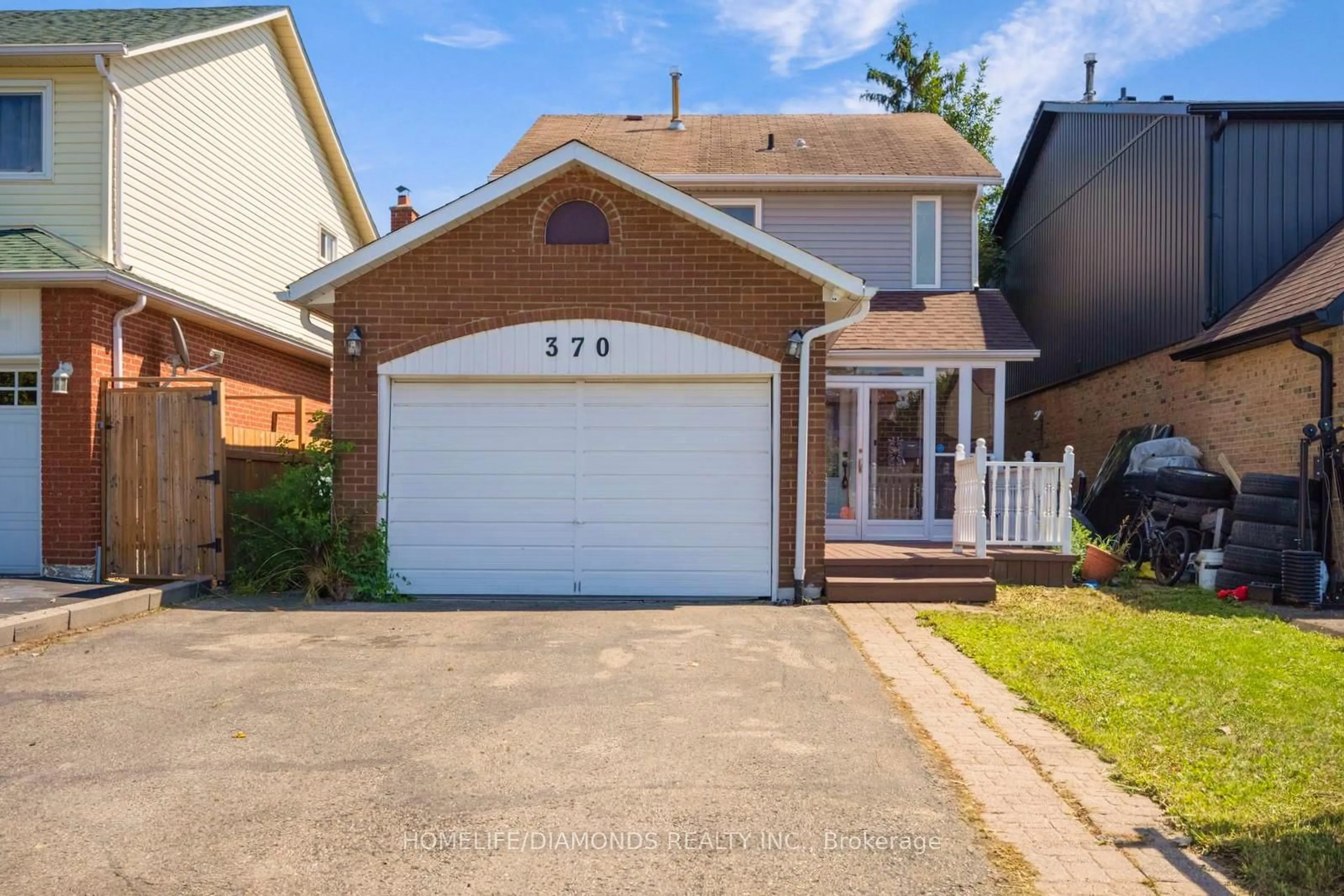 Home with brick exterior material, street for 370 Hansen Rd, Brampton Ontario L6V 3P7