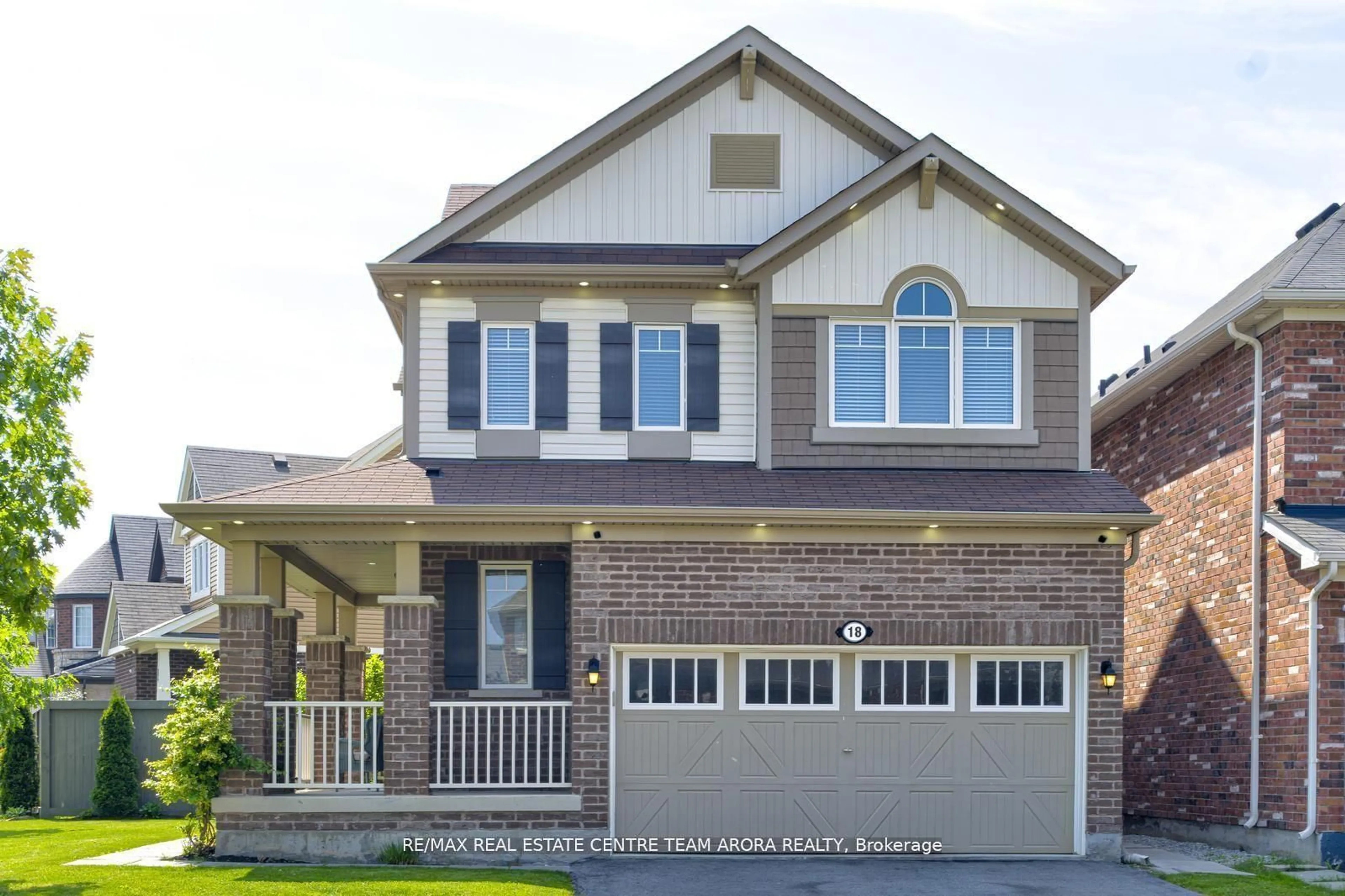 Home with brick exterior material, street for 18 Fenchurch Dr, Brampton Ontario L7A 4G1