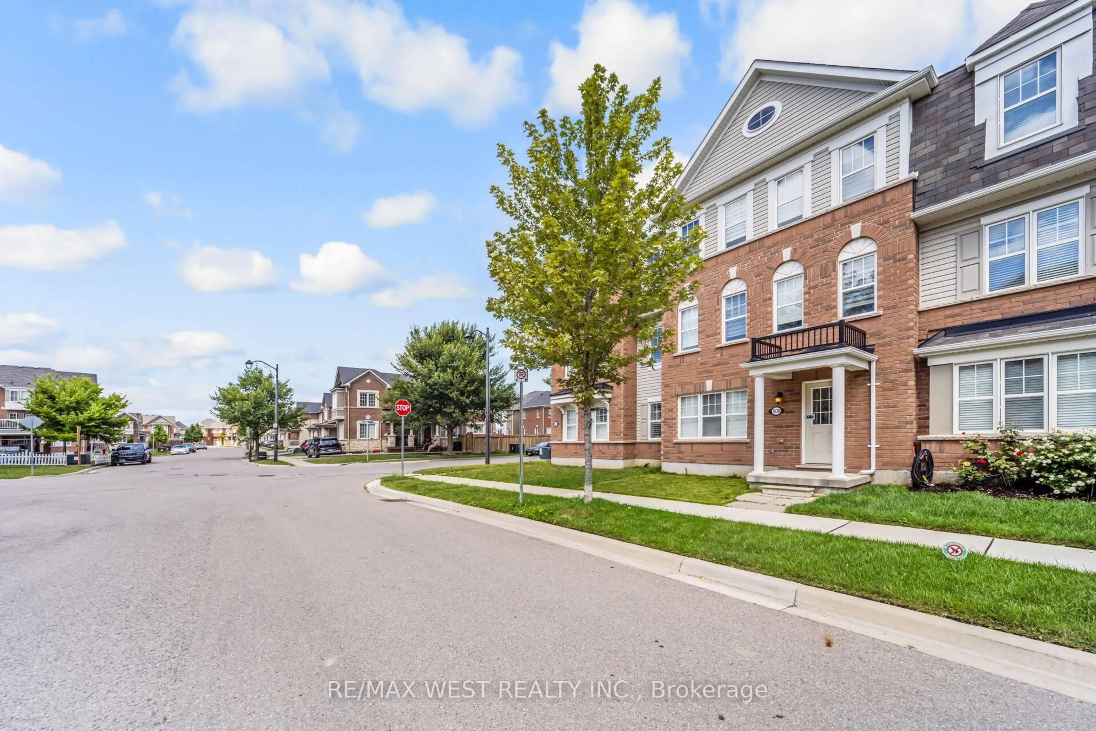 Unknown for 1636 LEBLANC Crt, Milton Ontario L9E 0A4
