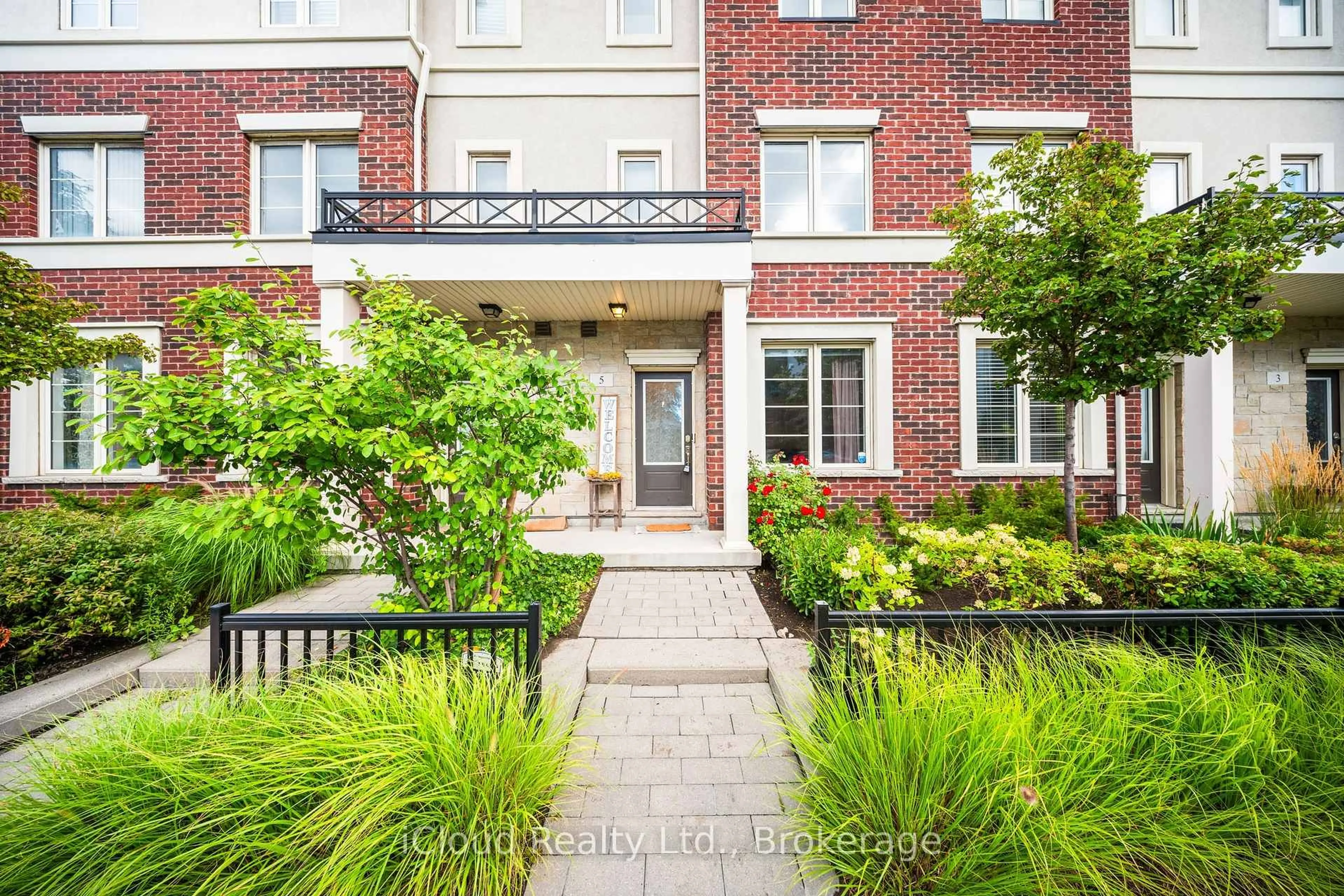 Unknown for 636 Evans Ave #5, Toronto Ontario M8W 2W6