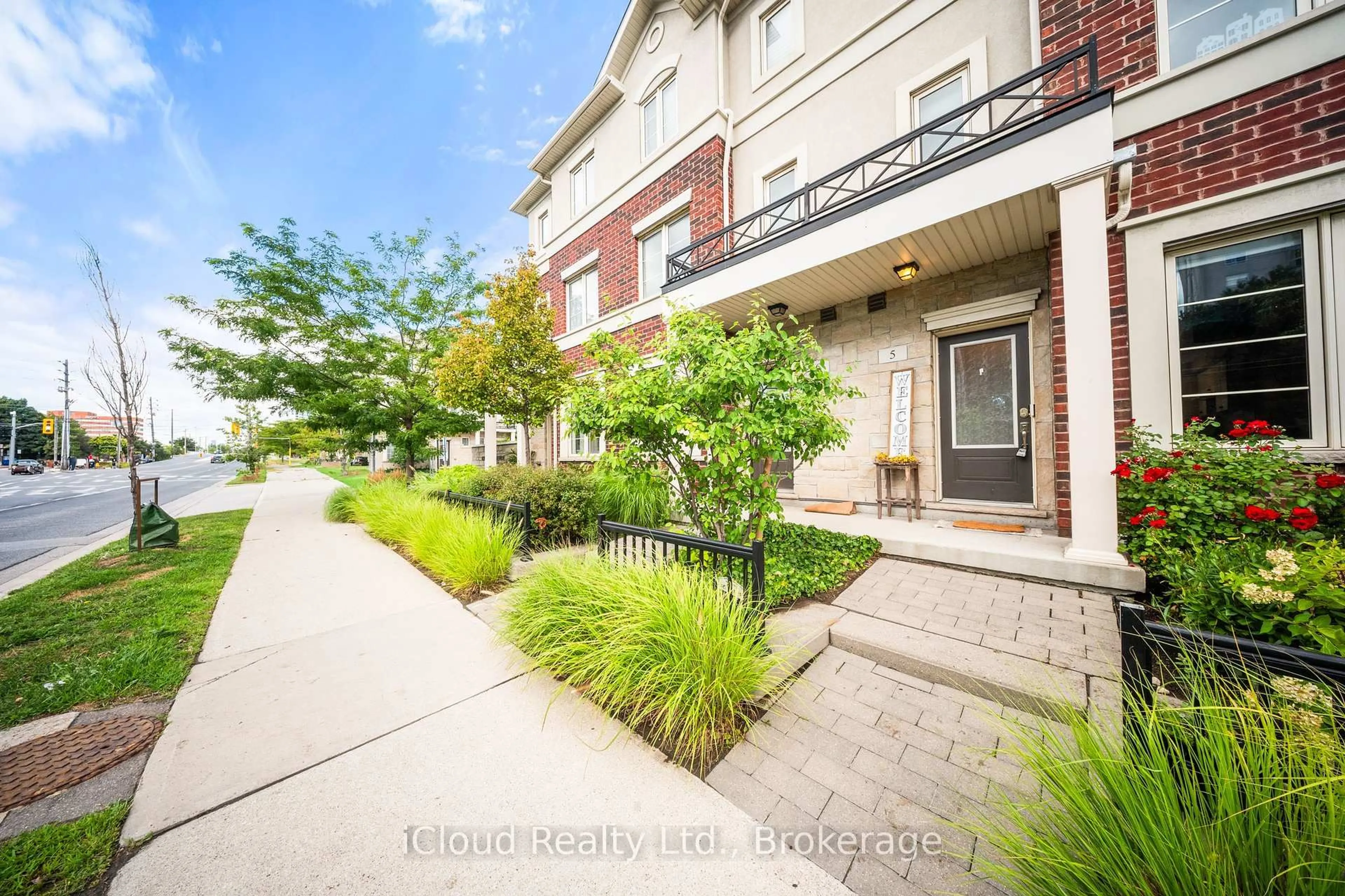 Unknown for 636 Evans Ave #5, Toronto Ontario M8W 2W6