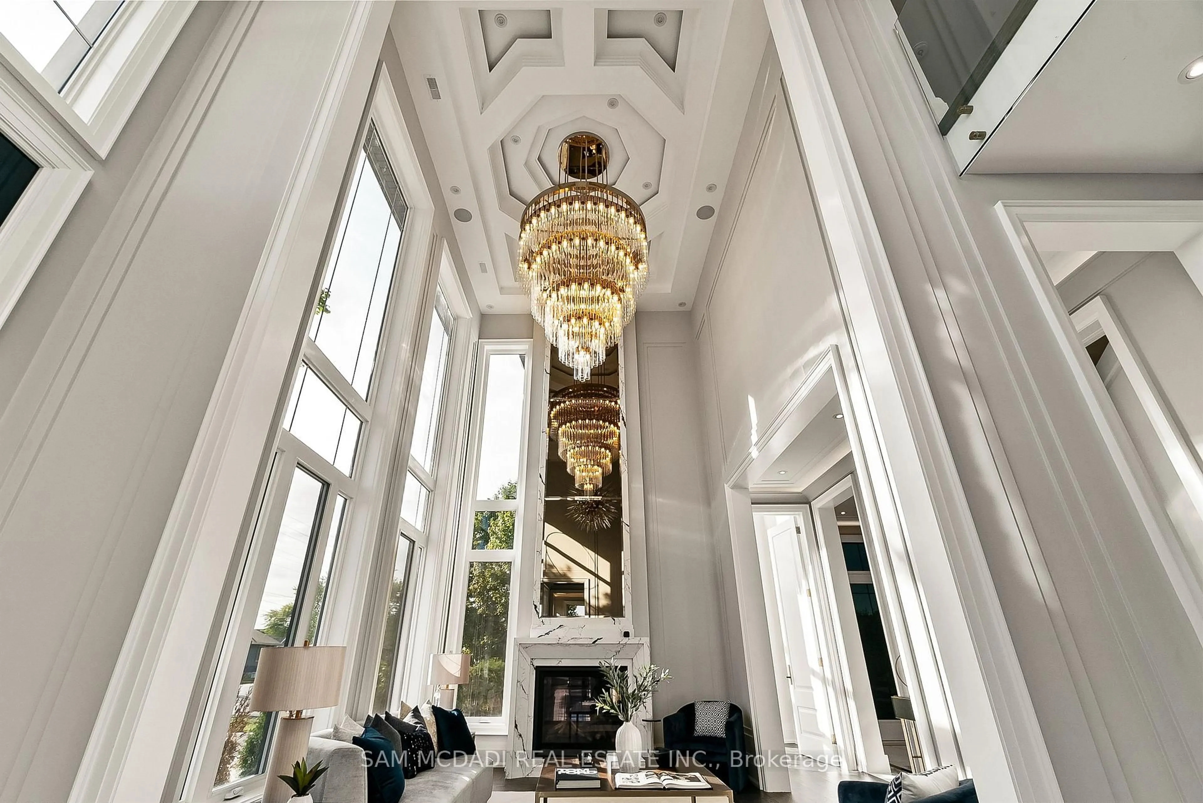 Lobby for 321 Morden Rd, Oakville Ontario L6K 2S6