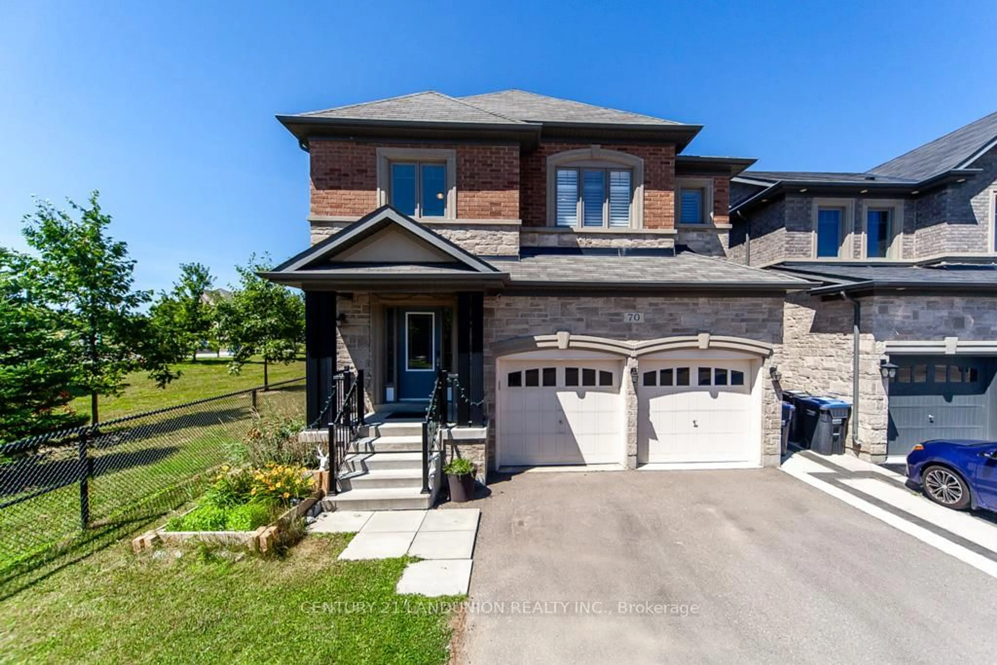 Home with brick exterior material, street for 70 Prairie Creek Cres, Brampton Ontario L6Y 6C9