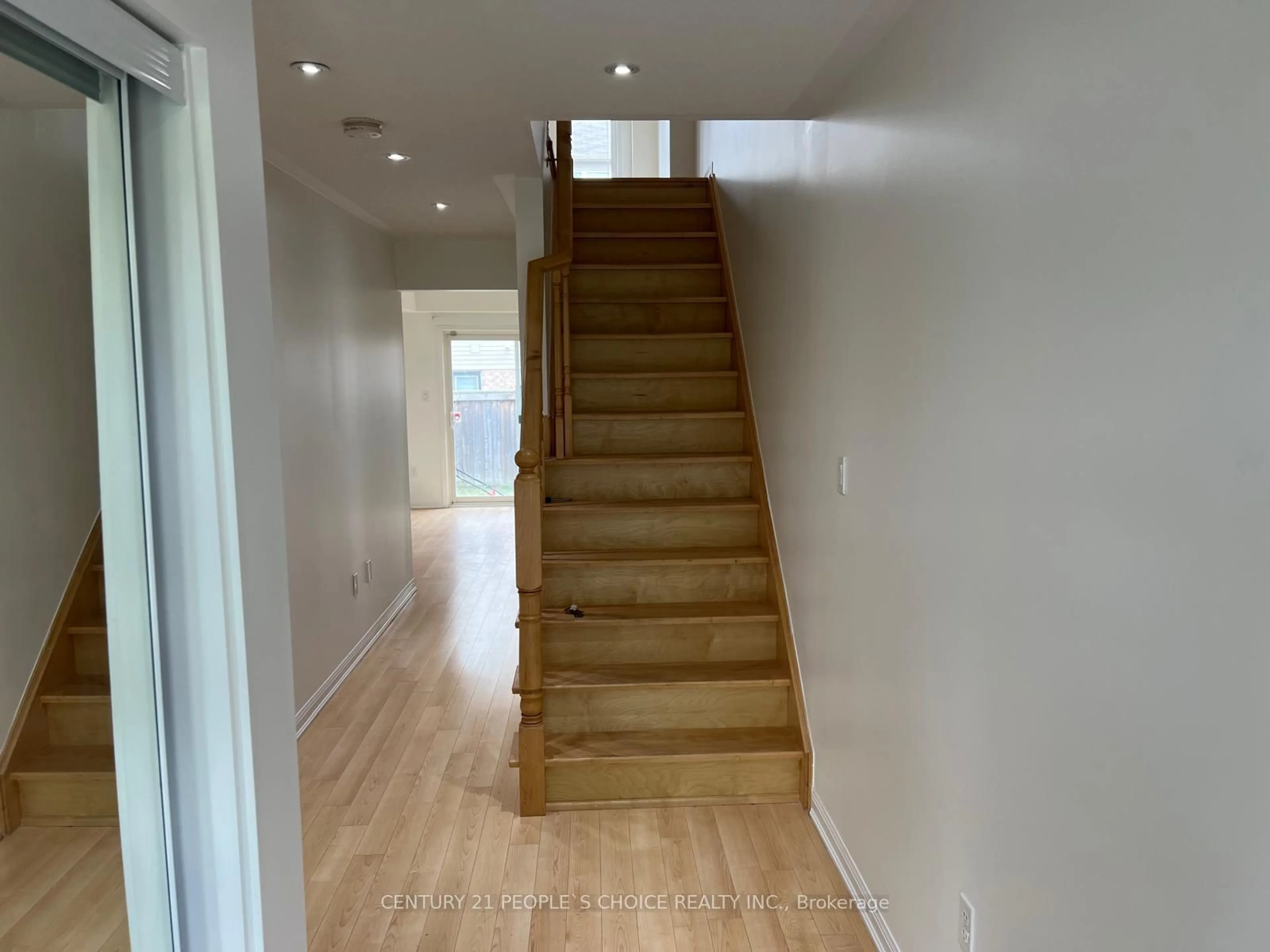 Unknown for 15 Lanternlight Lane, Brampton Ontario L7A 0S5