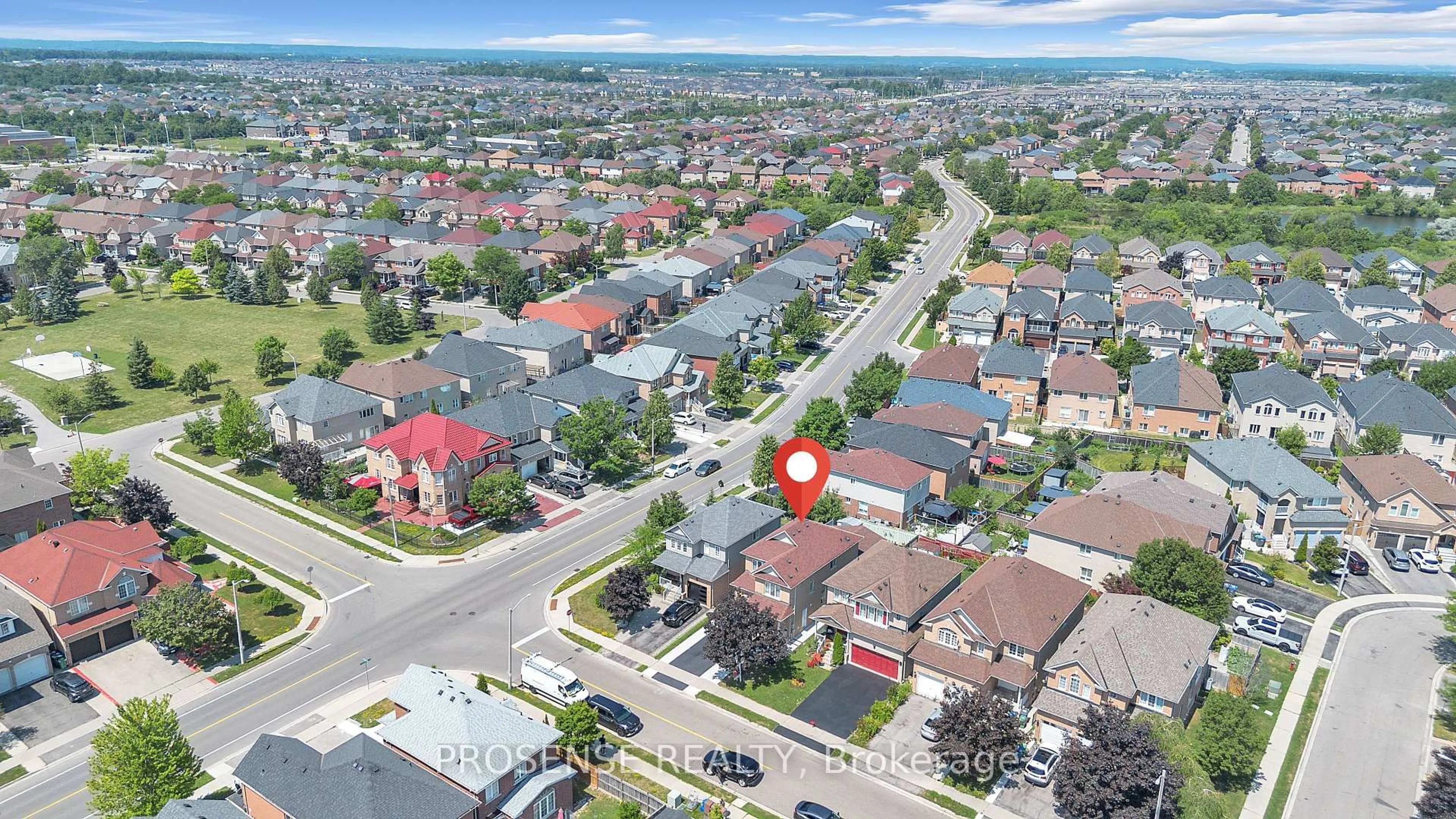 A pic from outside/outdoor area/front of a property/back of a property/a pic from drone, street for 4 Avocet Gate, Brampton Ontario L7A 2W7