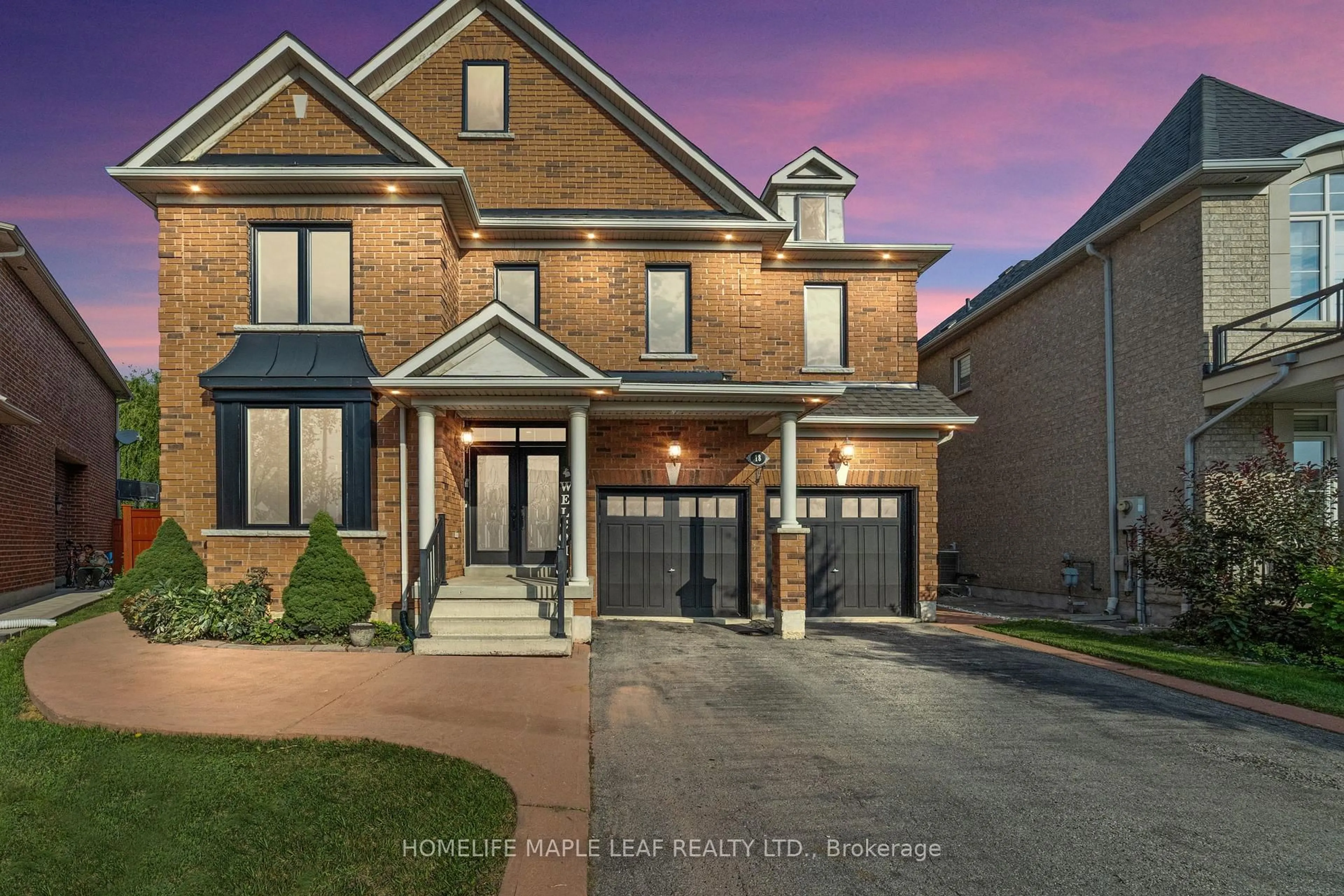 Home with brick exterior material, street for 18 Regis Circ, Brampton Ontario L6P 1Y8