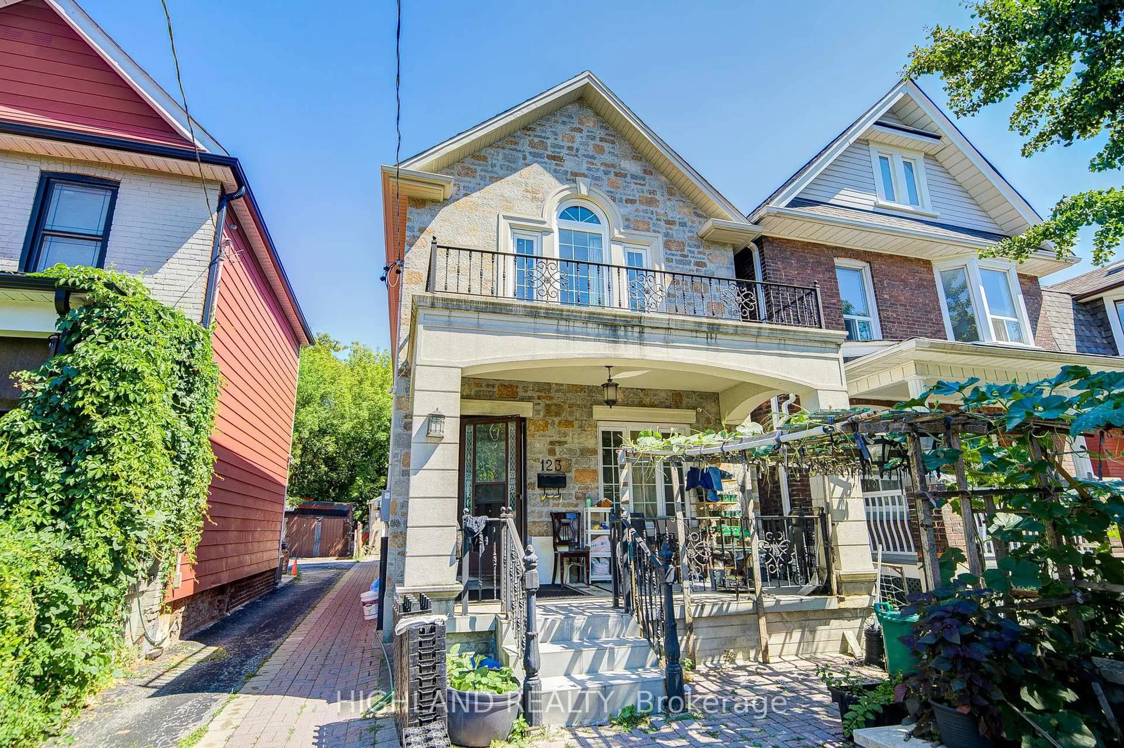 Home with brick exterior material, street for 123 Russett Ave, Toronto Ontario M6H 3M4