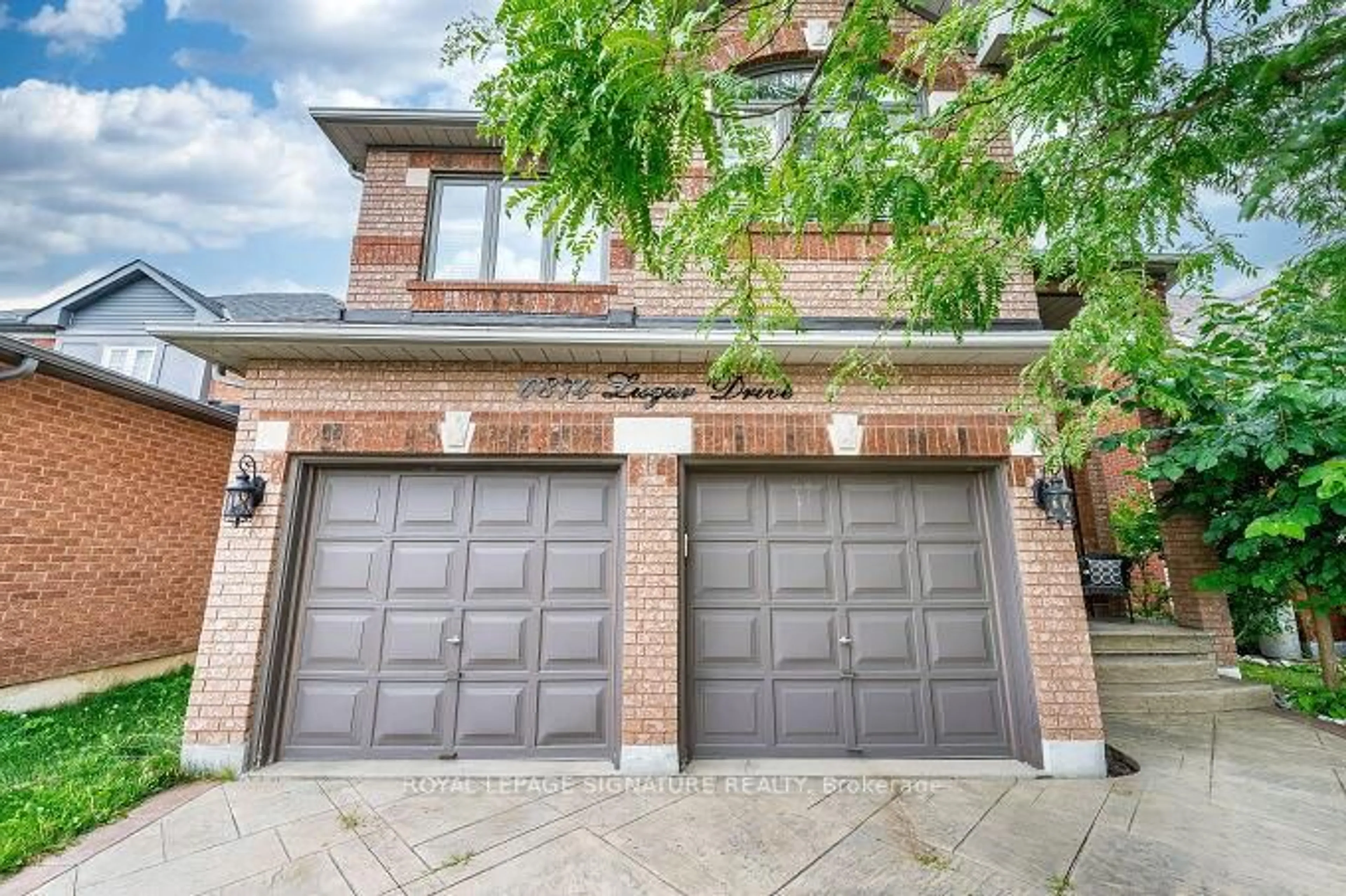 Home with brick exterior material, street for 6874 Lisgar Dr, Mississauga Ontario L5N 6V1