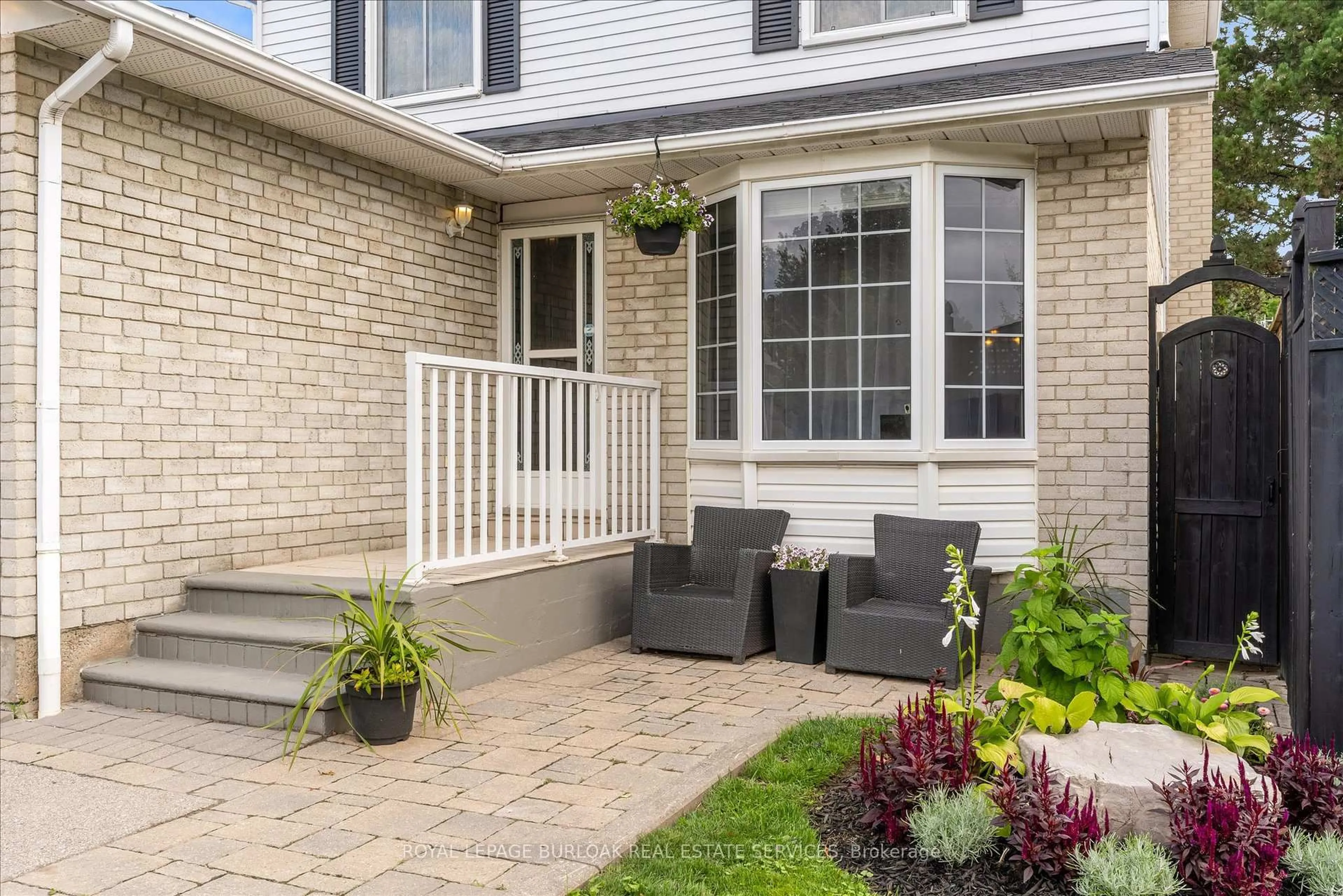 Patio, street for 1500 Riley Ave, Burlington Ontario L7M 3C1