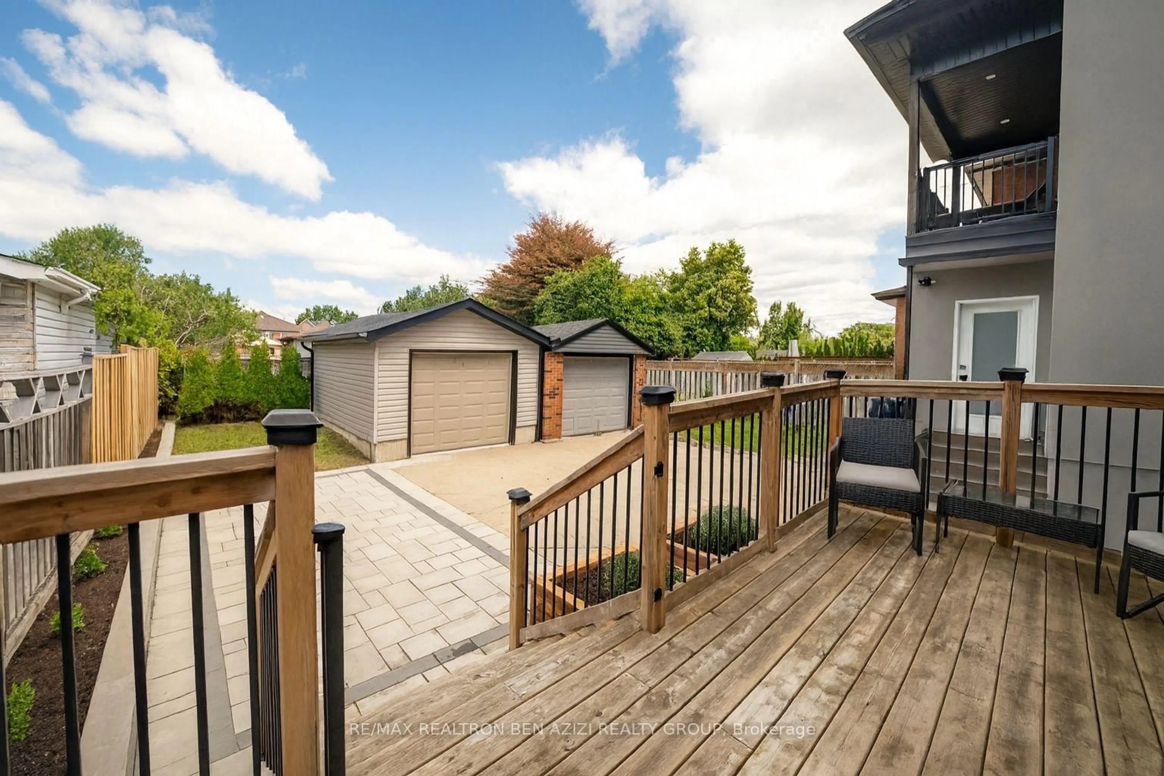 Patio, street for 1070 BRIAR HILL Ave, Toronto Ontario M6B 1M7
