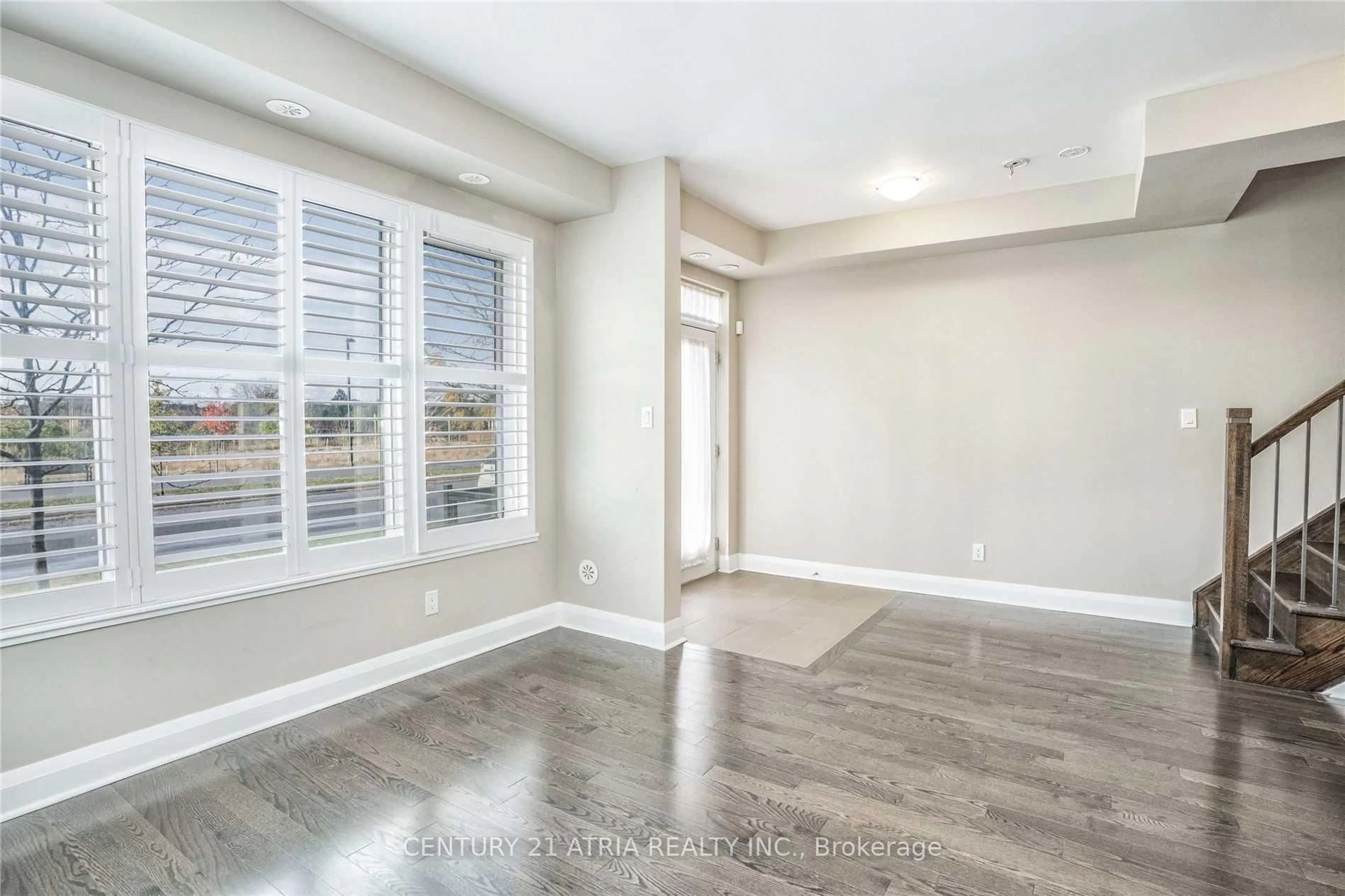 A pic of a room for 110 Little Creek Rd #6, Mississauga Ontario L5R 0E9