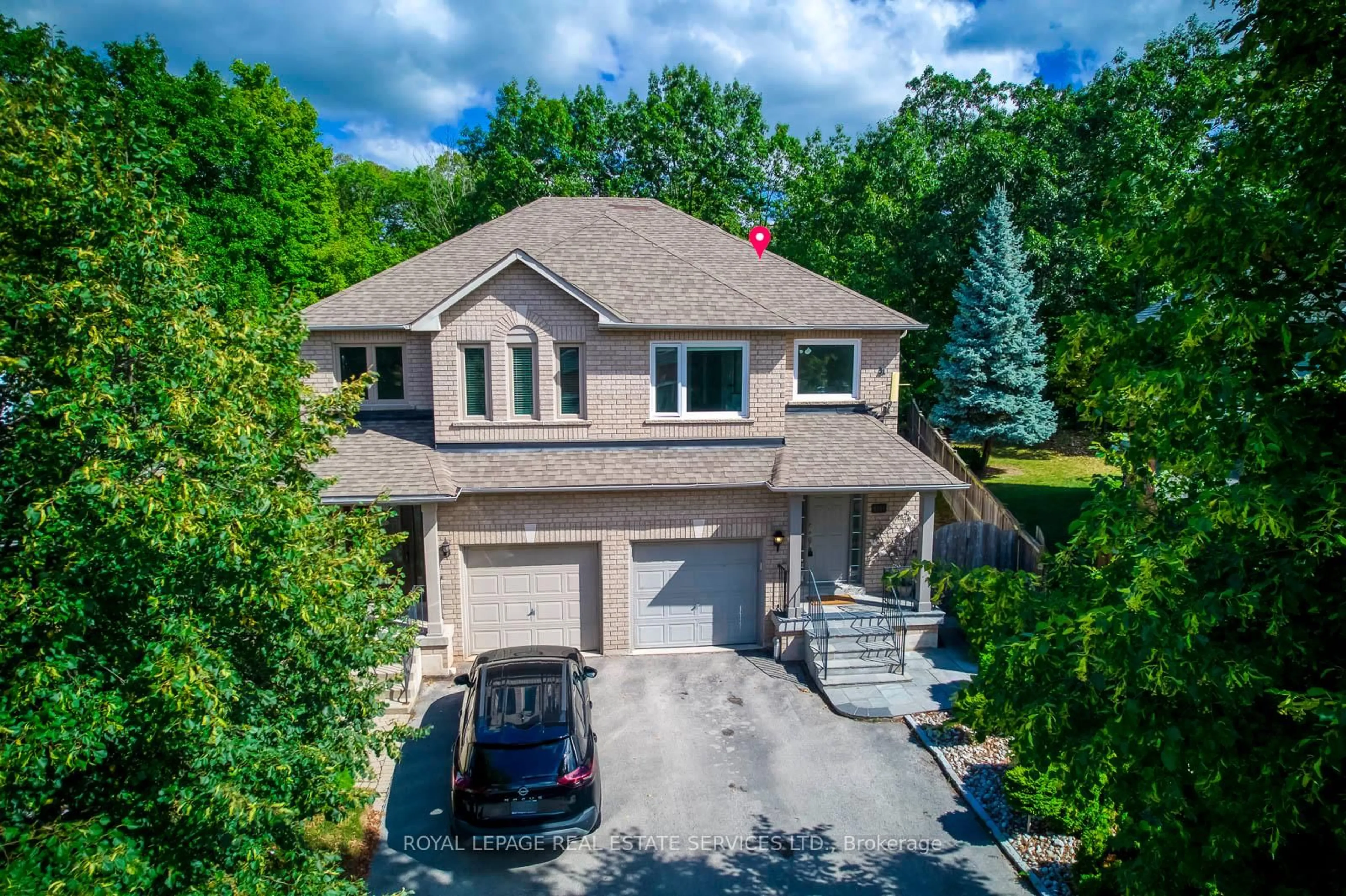 A pic from outside/outdoor area/front of a property/back of a property/a pic from drone, street for 5151 Falconcrest Dr, Burlington Ontario L7L 6K4