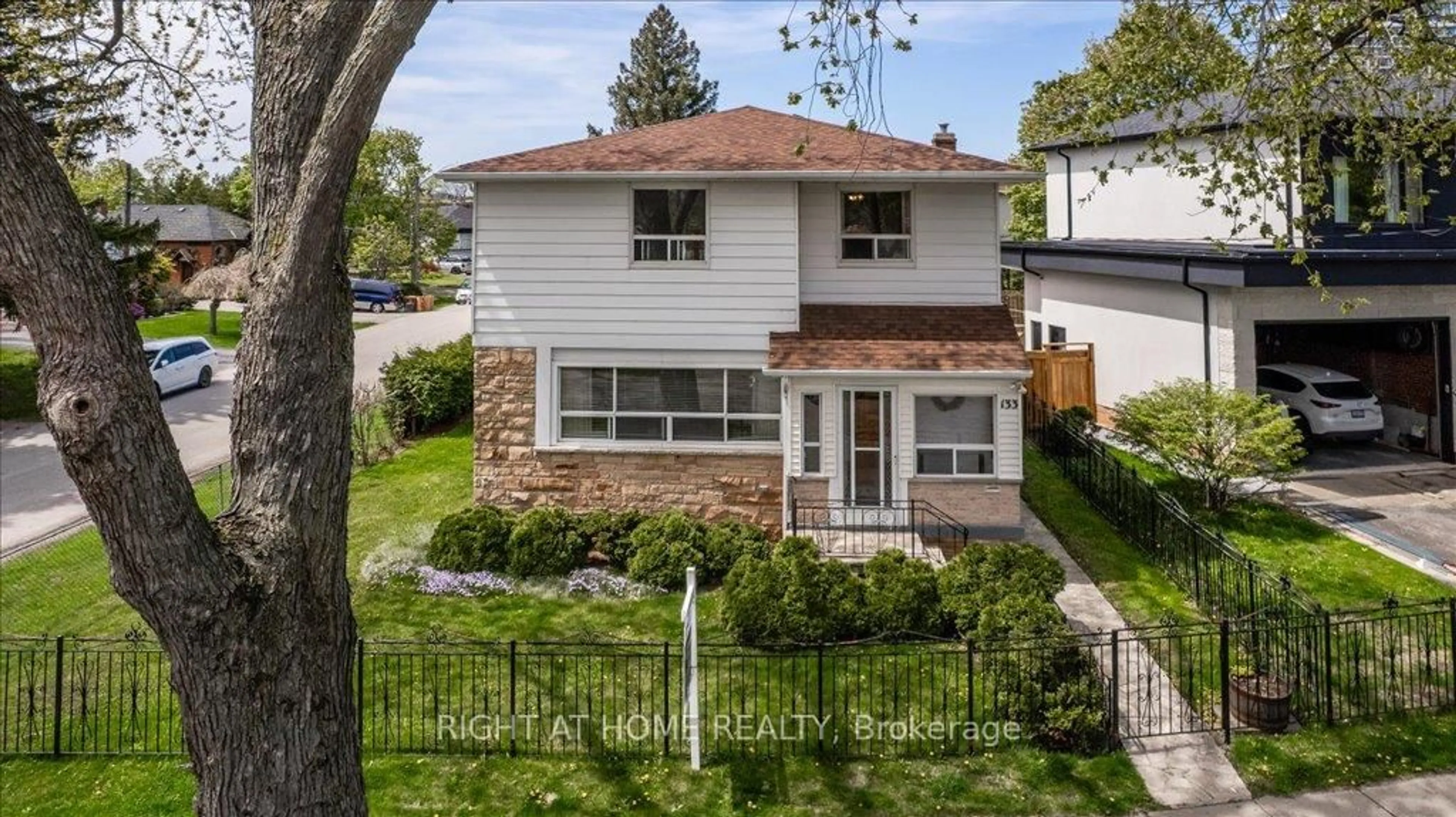 Home with brick exterior material, street for 133 Prince Charles Dr, Oakville Ontario L6K 2E1